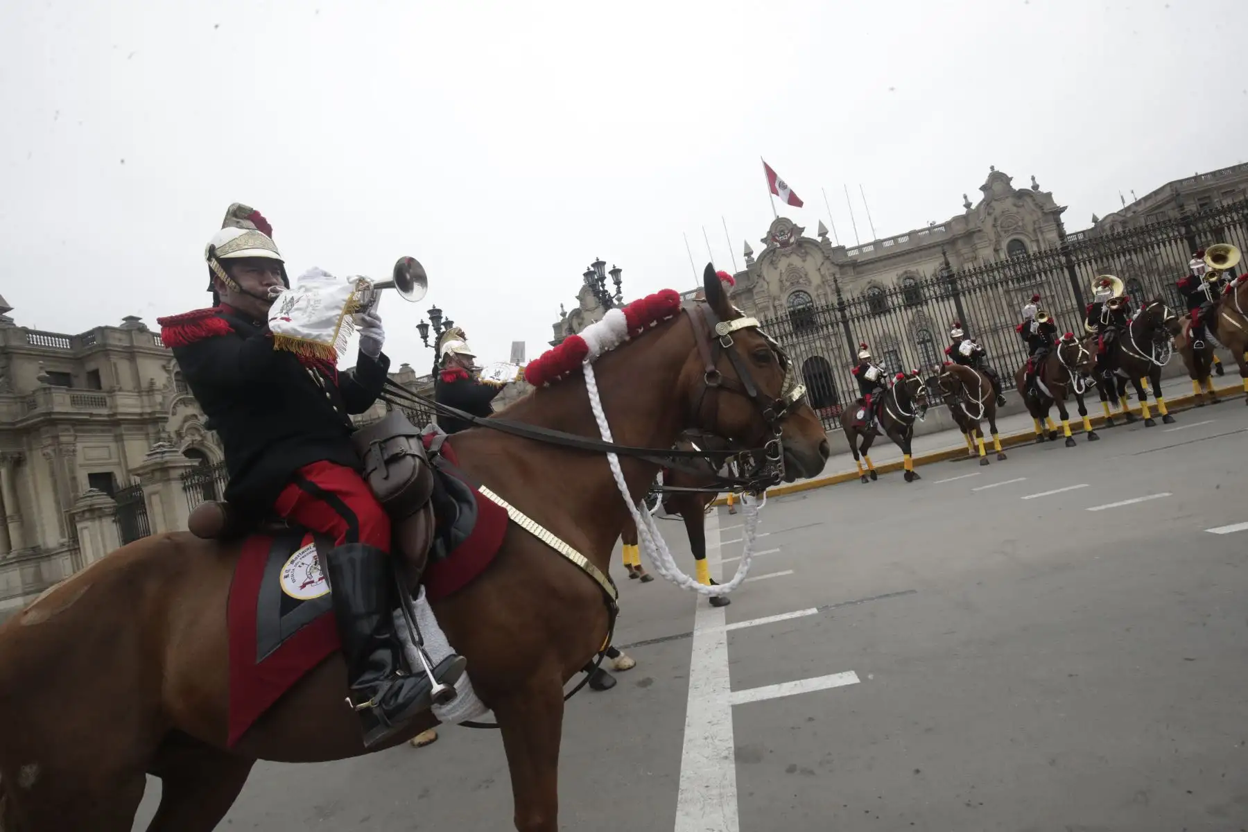 Regimiento Mariscal Domingo Nieto, Escolta del Presidente de la República, realiza tradicional Cambio de Guardia en Palacio de Gobierno. Foto: ANDINA/Prensa Presidencia