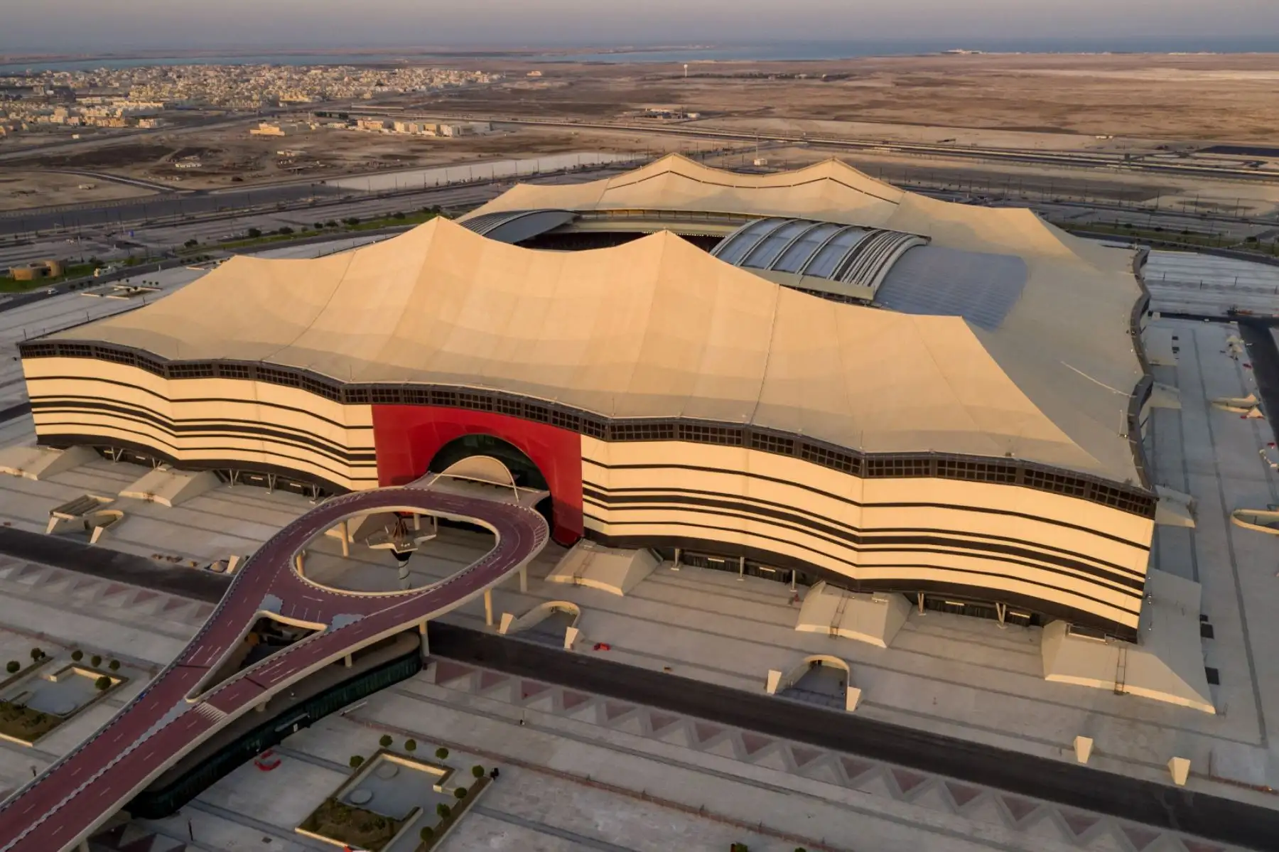 Estadio al-Bayt en al-Khor, al norte de la capital de Qatar. Foto: AFP