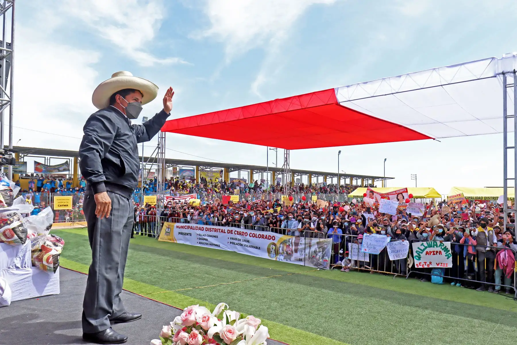 Jefe de Estado, Pedro Castillo, supervisa los avances de la agenda de trabajo en favor de la atención a personas en situación de vulnerabilidad que realiza el Midis en la región Arequipa.
Foto: ANDINA/Prensa Presidencia