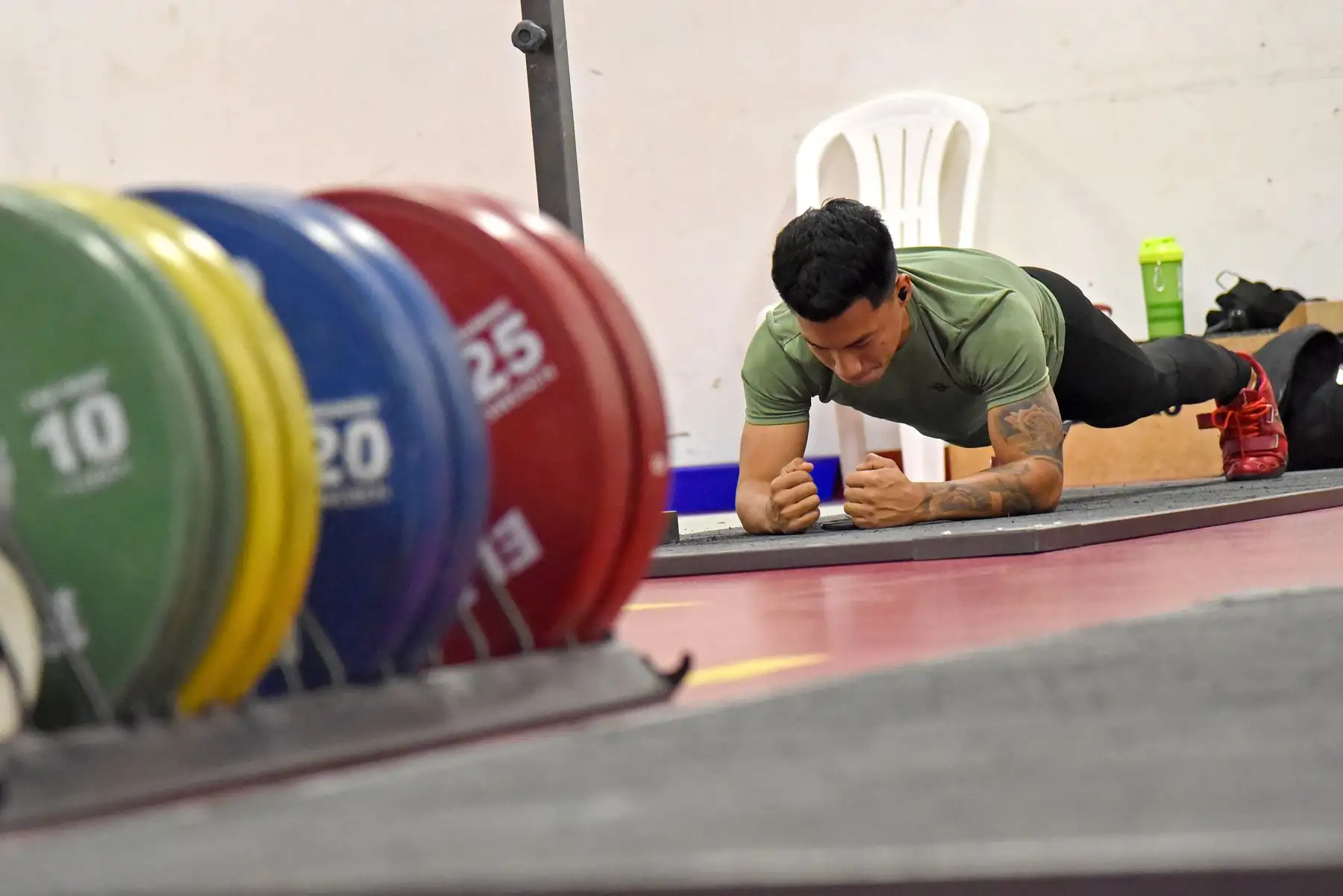 Los integrantes de la delegación peruana de Levantamiento de Pesas que nos representará en los Juegos Cali 2021 son: Analí Saldarriaga, Estrella Saldarriaga, Mateo Rentería, Santiago Villegas y Amel Atencia. Foto: Legado / Germán Falcón