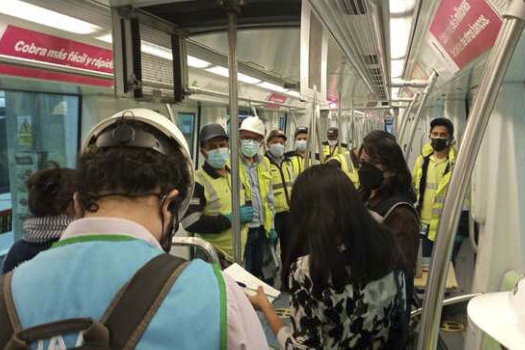 MTC y Minsa supervisan instalación de filtros antivirus en la Línea 1 del Metro de Lima. Foto:ANDINA/Difusión