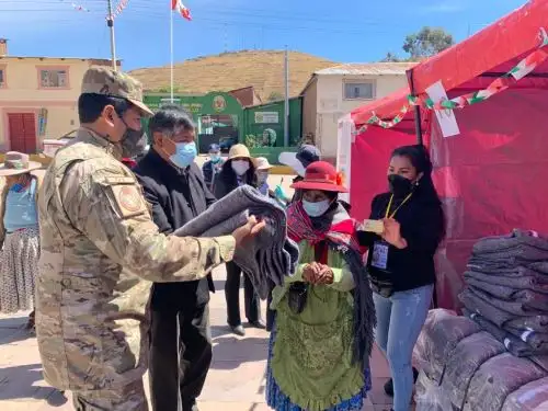 Programa "Alas de Esperanza" de la FAP lleva ayuda humanitaria Cajamarca y Ayacucho