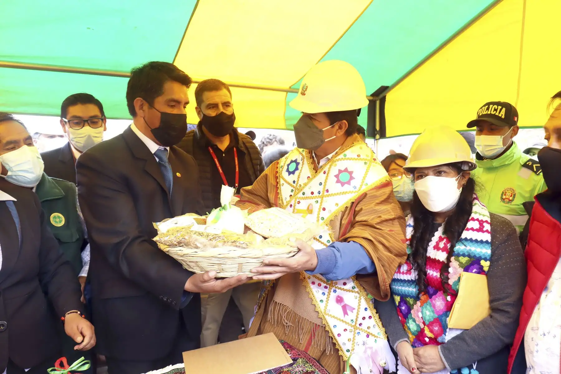 El presidente de la República, Pedro Castillo, visita la región Huancavelica para dar inicio a las obras del nuevo hospital de la provincia de Castrovirreyna. Foto: ANDINA/Prensa Presidencia