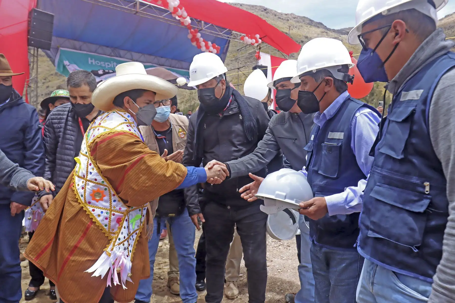 El presidente de la República, Pedro Castillo, visita la región Huancavelica para dar inicio a las obras del nuevo hospital de la provincia de Castrovirreyna. Foto: ANDINA/Prensa Presidencia