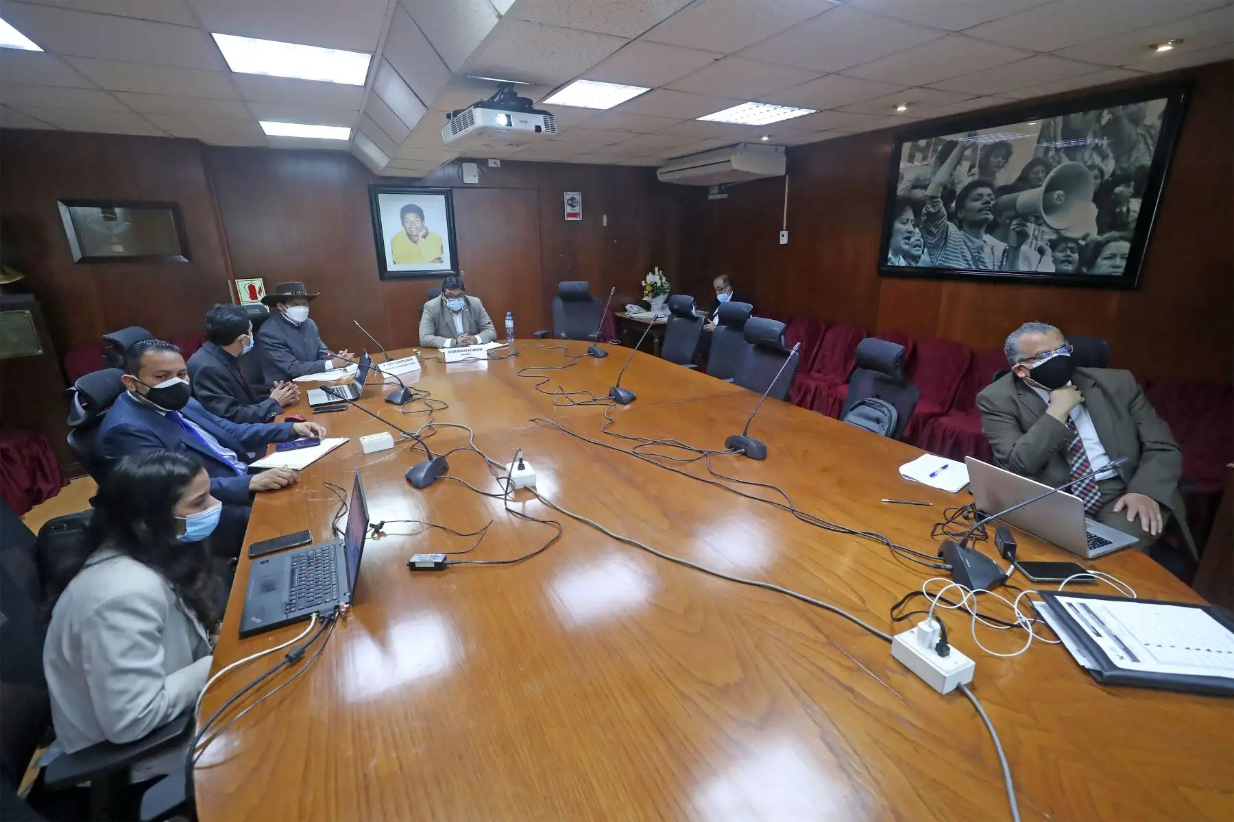 Sesión extraordinaria de la Comisión de Economía; la reunión de la Comisión Especial Fenómeno del Niño Costero, a donde está invitado el ministro de Desarrollo Agrario, Víctor Maita.
Foto: Congreso