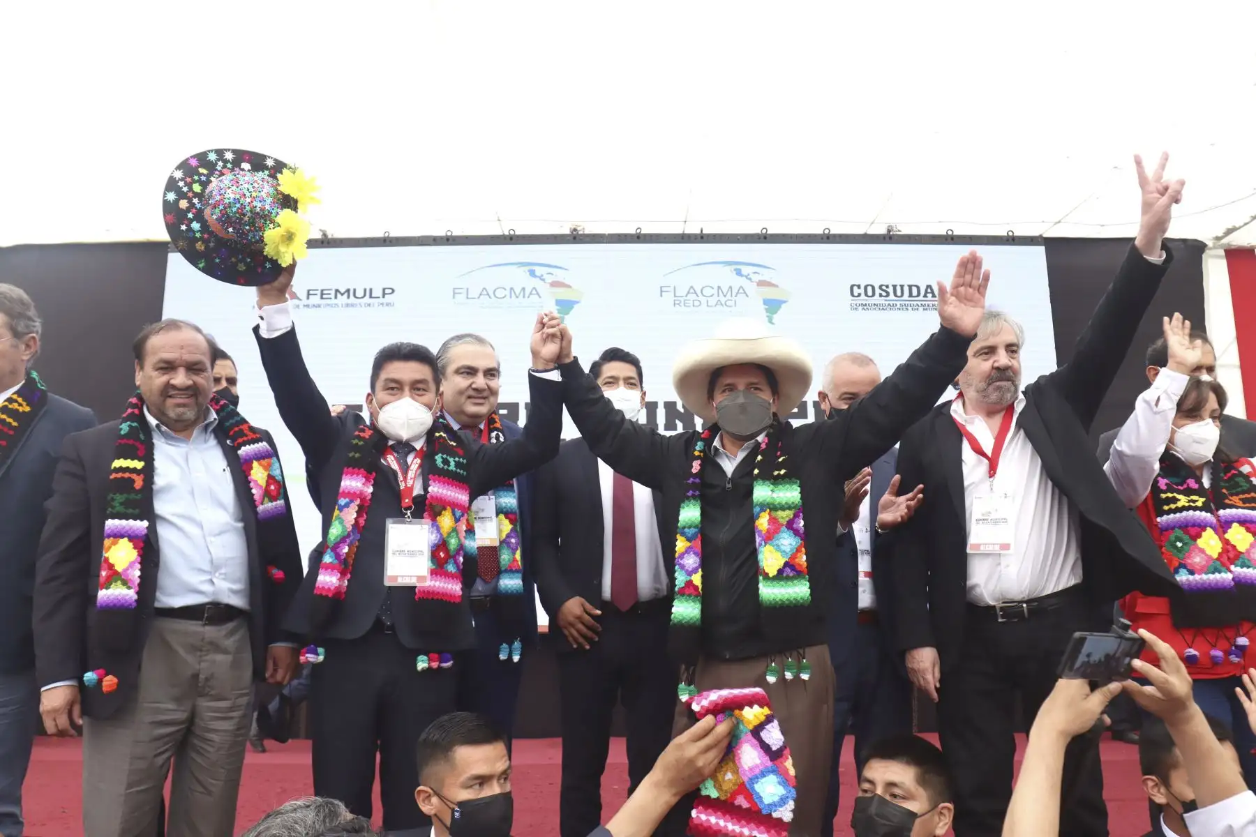 El presidente de la República, Pedro Castillo, asiste a la clausura de la Cumbre Municipal del Bicentenario 2021, organizada por la Federación de Municipios Libres del Perú. Foto: ANDINA/Prensa Presidencia