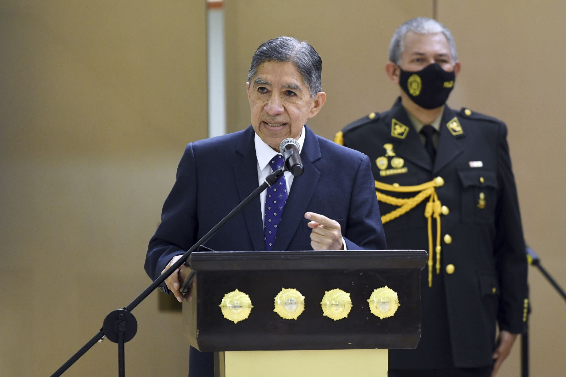 El ministro del Interior, Avelino Guillén, encabeza ceremonia de reconocimiento al personal de la División de Investigación de Secuestros y Extorsiones de PNP. Foto: ANDINA/Mininter