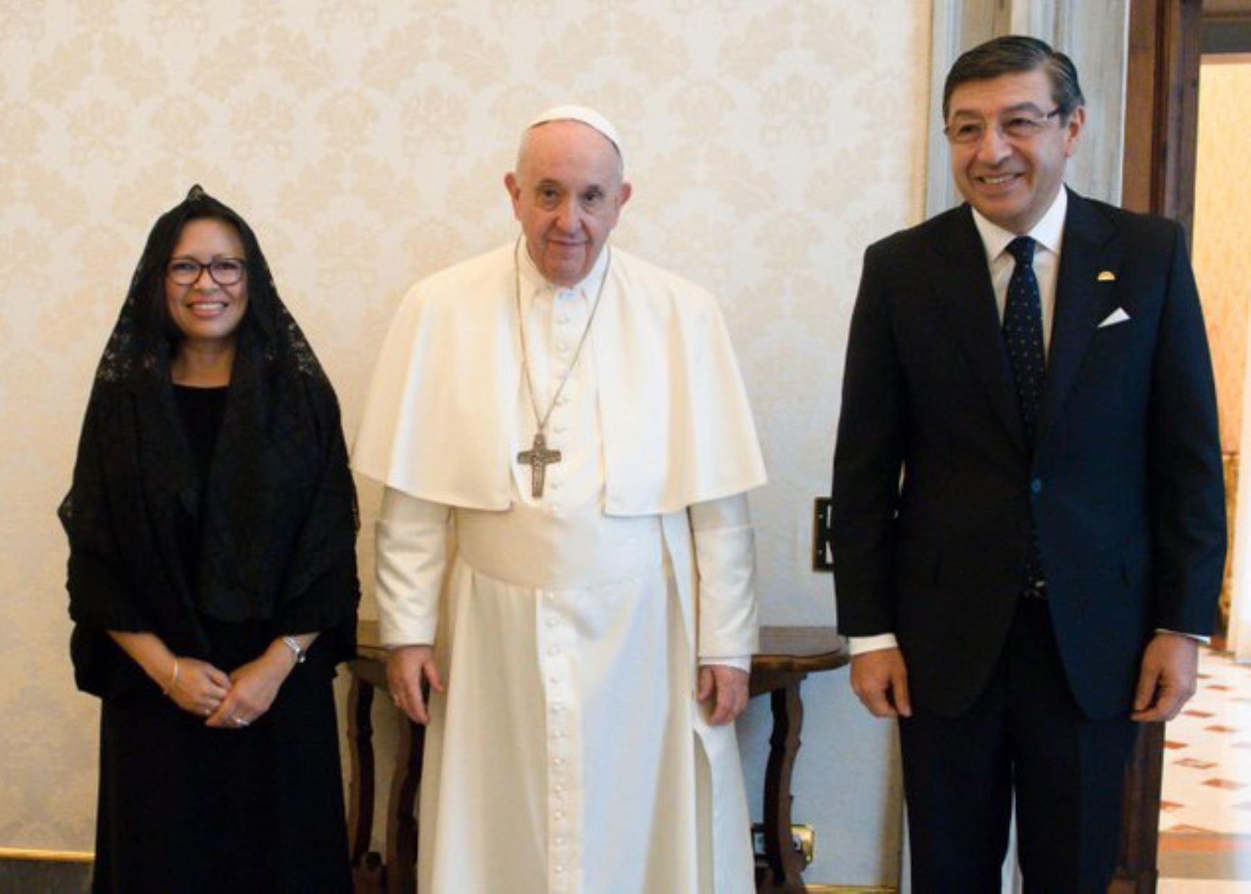Papa Francisco recibió al secretario general de la Comunidad Andina, Jorge Hernando Pedraza.