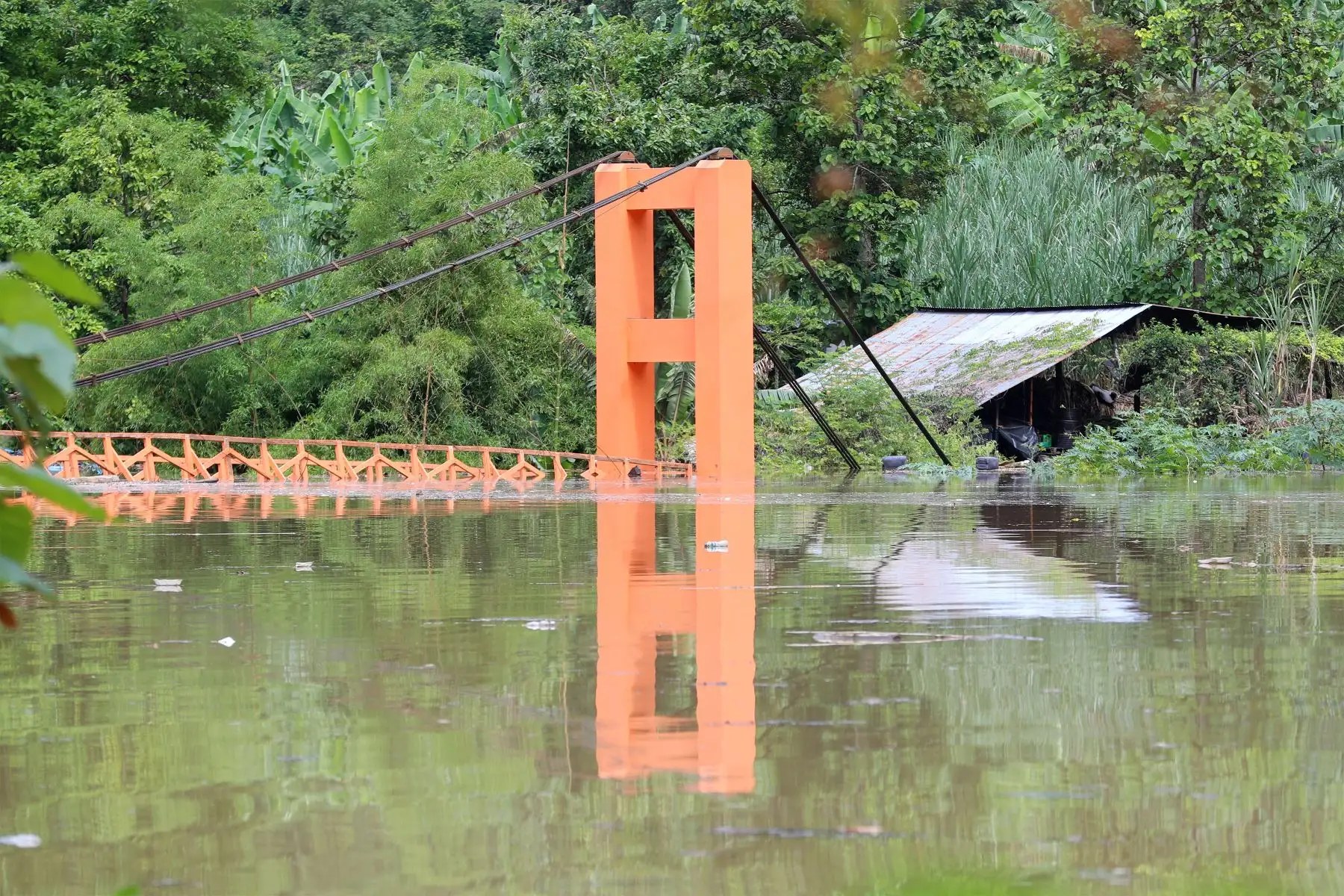 Autoridades de Defensa Civil de Amazonas evacuaron a habitantes de diversos centros poblados ante el desborde del río Utcubamba. ANDINA/Difusión