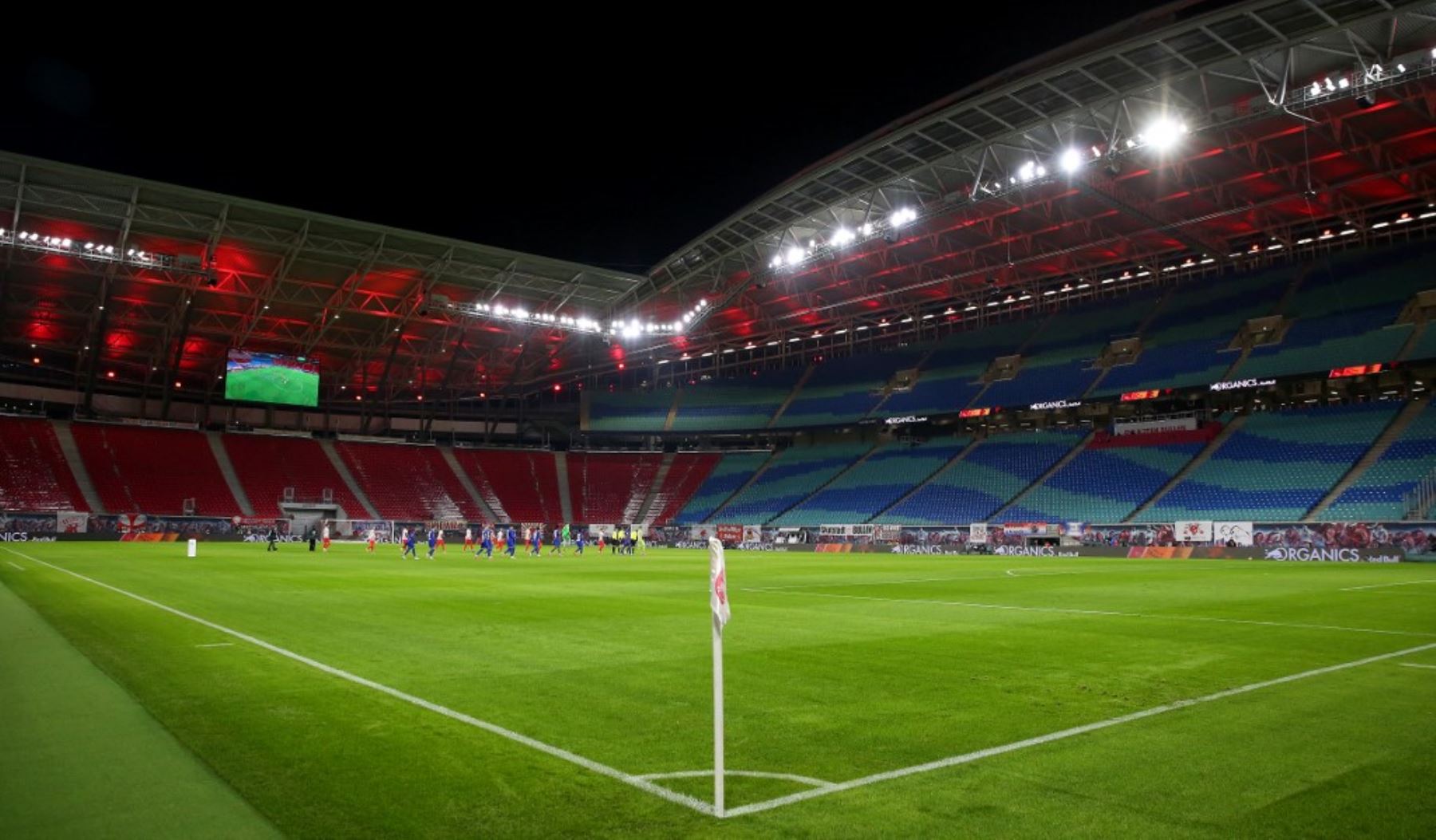 La Bundesliga podría volver a jugarse sin público en los estadios