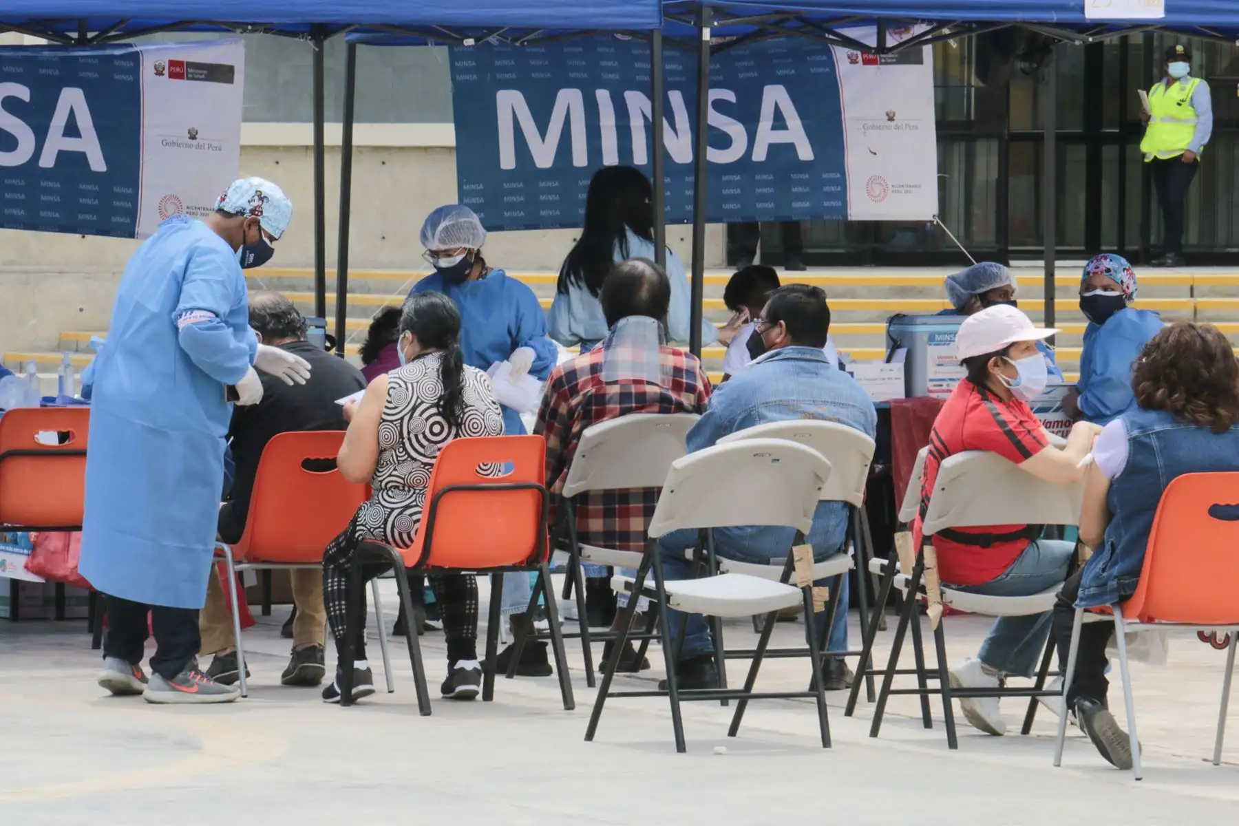 Ministerio de Salud organiza el  Festival VacunaRock en San Marcos, que tiene como objetivo incentivar y promover la vacuna a traves de diversas actividades artísticas.
Foto: Minsa