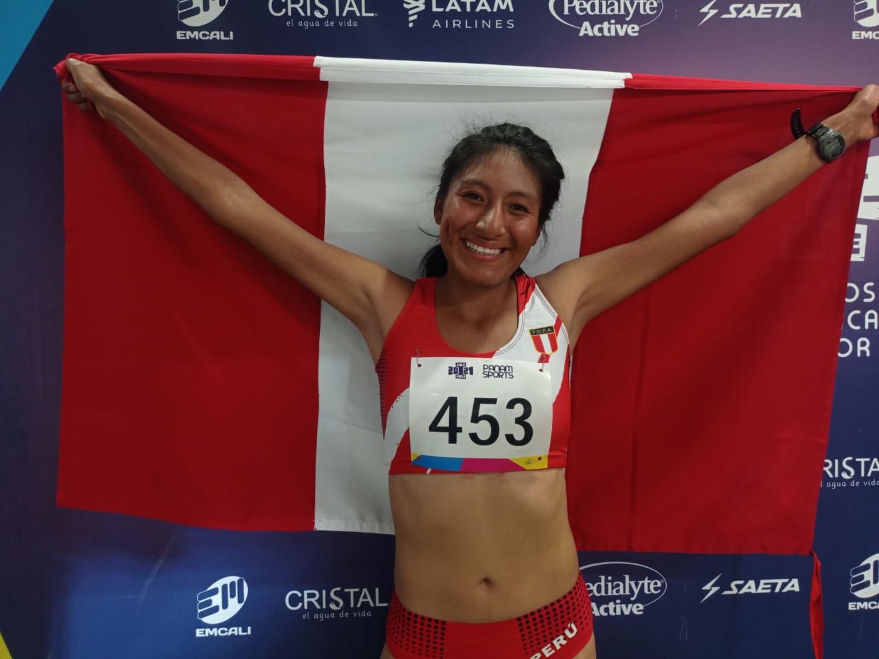 Sofía Mamani Arizapana logra la primera medalla de oro para el Perú en los I Juegos Panamericanos Junior Cali-Valle 2021. Foto: Comité Olímpico Peruano