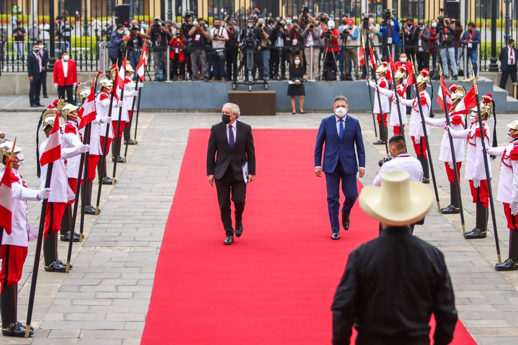 Presidente de la República, Pedro Castillo, recibe en visita oficial al Secretario General de la Organización de Estados Americanos (OEA), Luis Almagro.
Foto: ANDINA/ Presidencia Perú