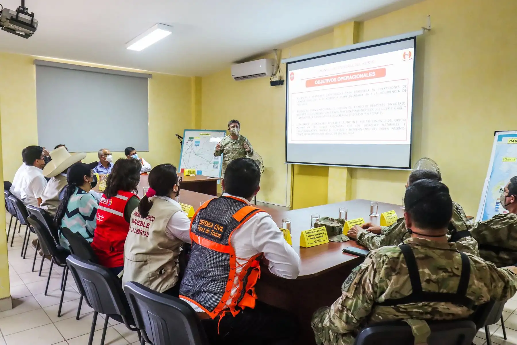 Mandatario Pedro Castillo, desde el fuerte militar Vencedores del Cenepa – El Milagro, en Bagua, región Amazonas, lidera las acciones para atender a la población damnificada de las zonas afectadas por el sismo. Foto: ANDINA/Prensa Presidencia