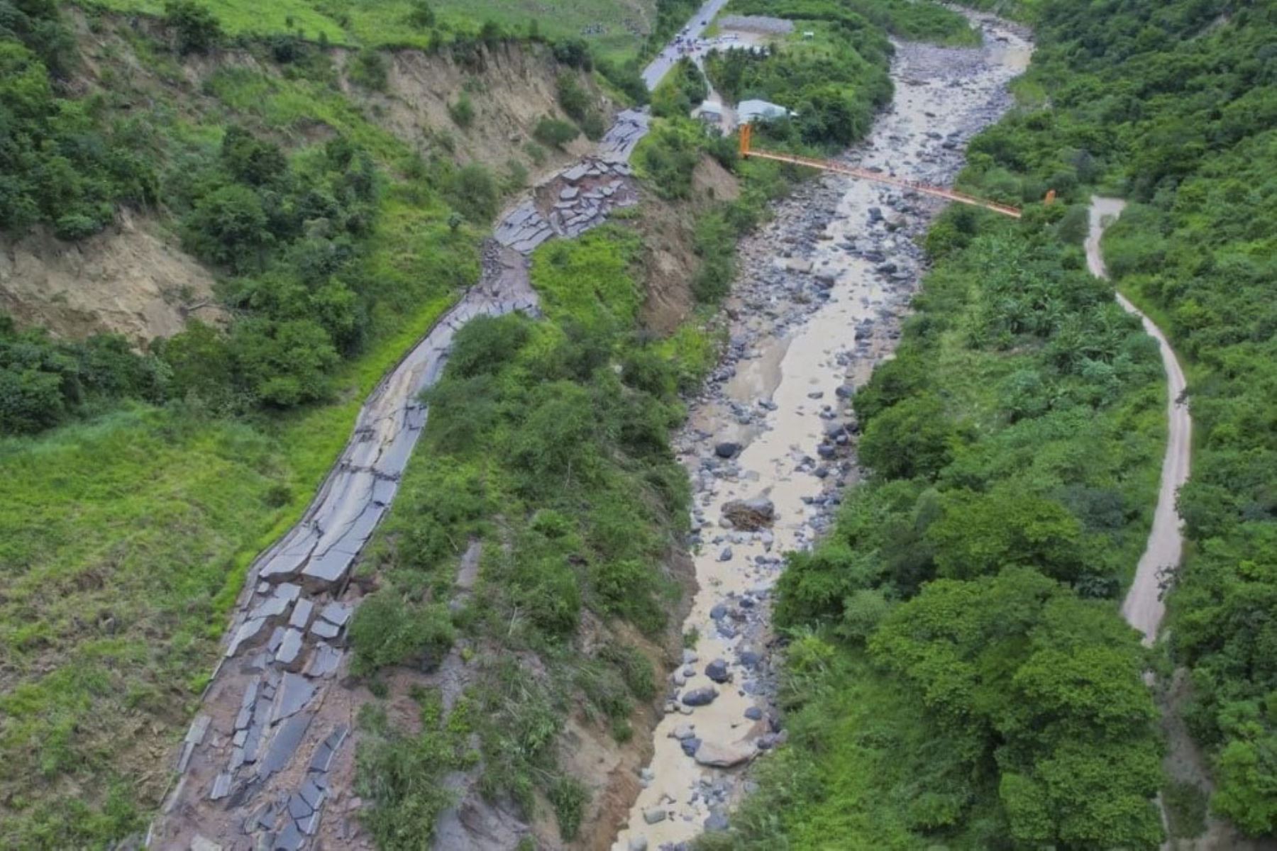 Lluvias intensas activaron deslizamiento en el sector Aserradero, en la provincia de Utcubamba, en el 2008. Foto: ANDINA/Difusión