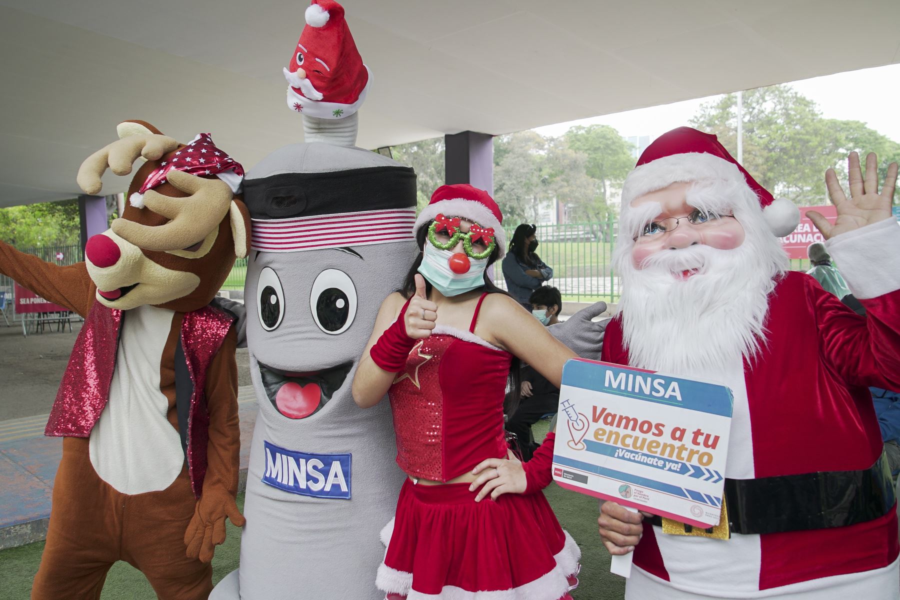 En vísperas de Navidad y Año Nuevo, el Ministerio de Salud (Minsa) realizó el lanzamiento de la campaña “Las vacunas nos dan esperanza” 
Foto: ANDINA/MINSA