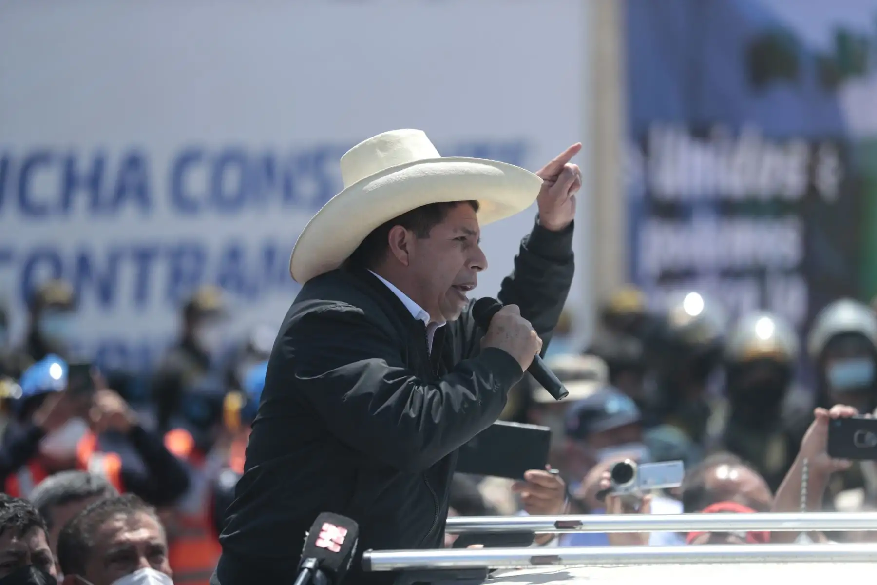 Presidente de la República, Pedro Castillo, viaja a la región La Libertad para hacer entrega de la fábrica de oxígeno criogénica en la provincia de Pacasmayo.
FOTO: ANDINA/Presidencia Perú