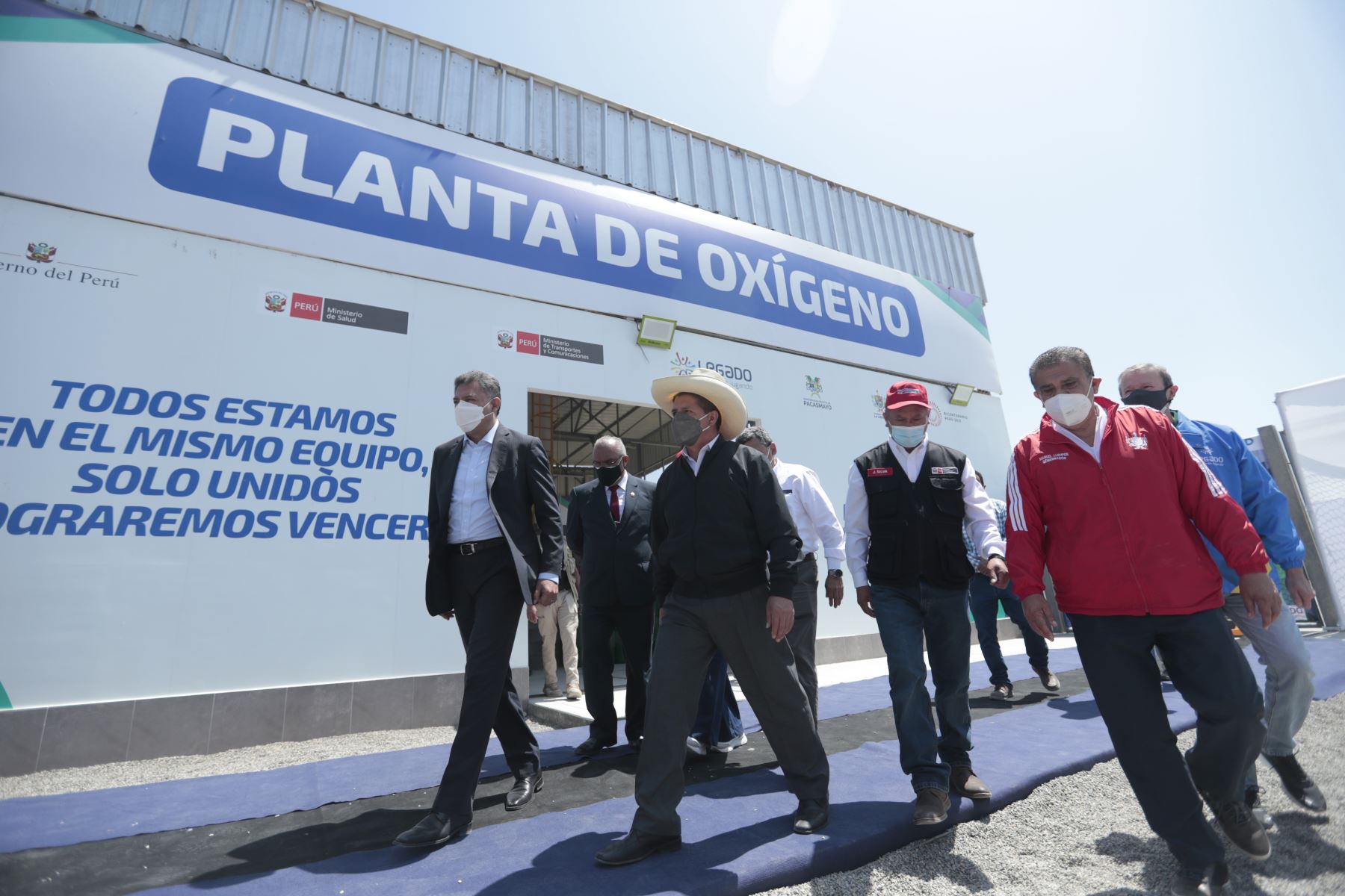 Presidente de la República, Pedro Castillo, viaja a la región La Libertad para hacer entrega de la fábrica de oxígeno criogénica en la provincia de Pacasmayo.
FOTO: ANDINA/Presidencia Perú