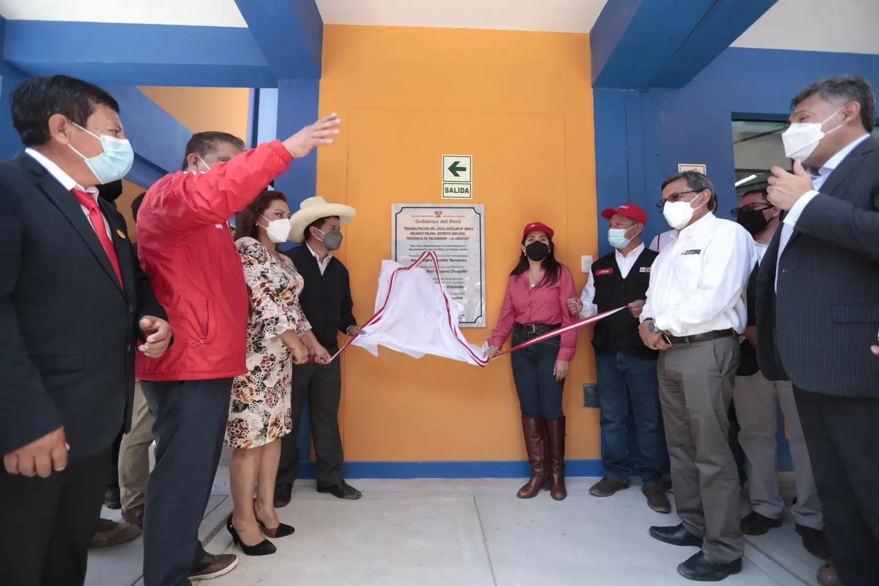 El Mandatario se trasladó al distrito de San José, provincia de Pacasmayo, para verificar la rehabilitación del Institución Educativa 80414 - Ricardo Palma, la misma que se ejecutó a través de la Autoridad para la Reconstrucción con Cambios (ARCC). Foto: ANDINA/Presidencia Perú