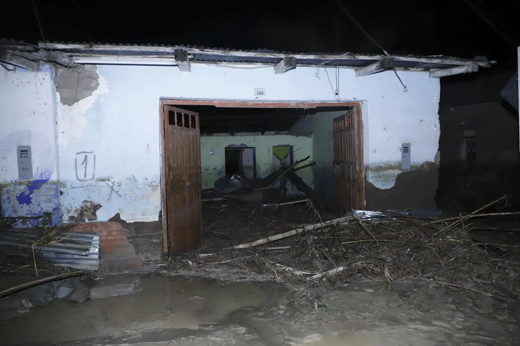 El ministro de Comercio Exterior y turismo, Roberto Sánchez, llegó a Utcubamba, en la región Amazonas, para supervisar las acciones de apoyo a los damnificados por el terremoto de magnitud 7.5 ocurrido el 28 de noviembre. Foto: ANDINA/Mincetur