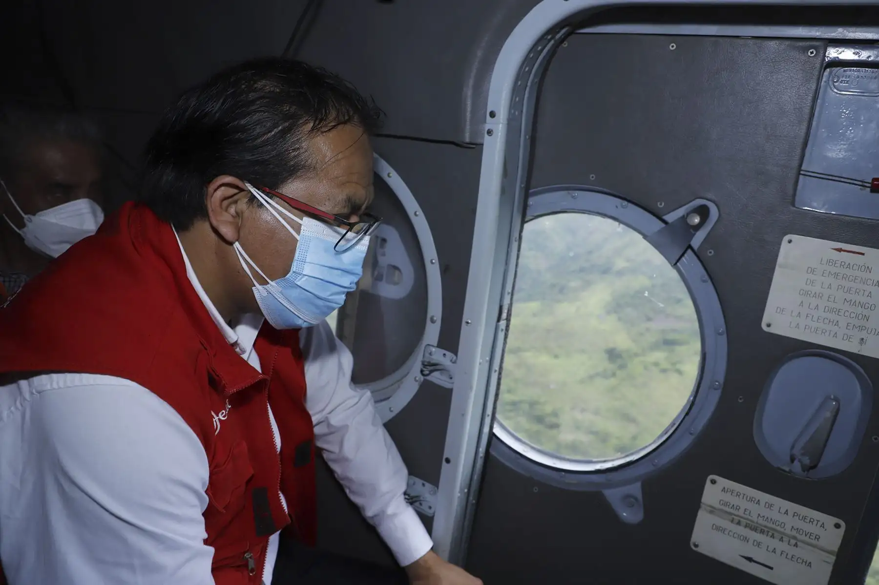 El ministro de Comercio Exterior y turismo, Roberto Sánchez, llegó a Utcubamba, en la región Amazonas, para supervisar las acciones de apoyo a los damnificados por el terremoto de magnitud 7.5 ocurrido el 28 de noviembre. Foto: ANDINA/Mincetur