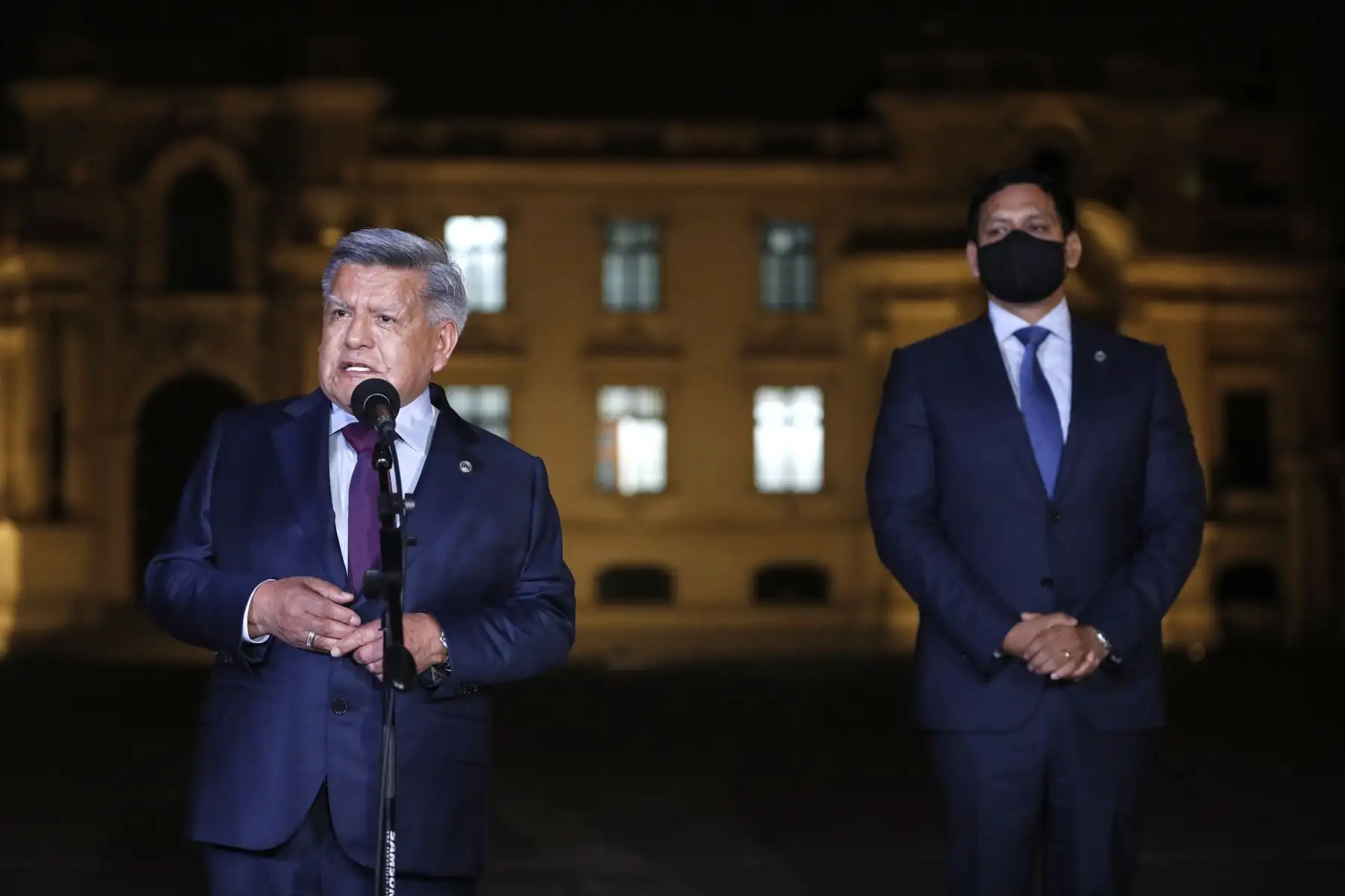 César Acuña, de Alianza por el Progreso, llegó a Palacio de Gobierno para reunirse con el presidente Pedro Castillo. Foto: ANDINA/Prensa Presidencia