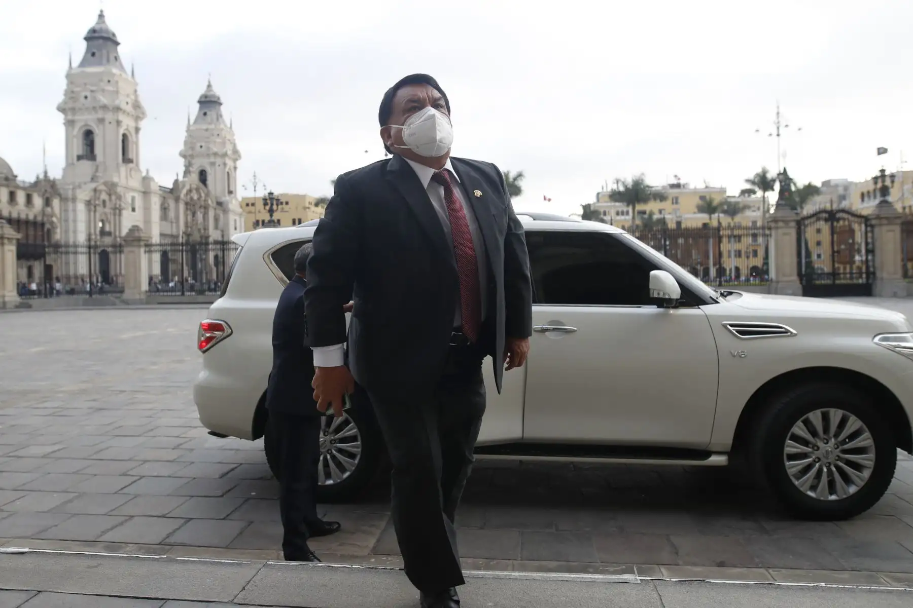 José Luna Gálvez, de Podemos Perú, llegó a Palacio de Gobierno para reunirse con el presidente Pedro Castillo. Foto: ANDINA/Prensa Presidencia
