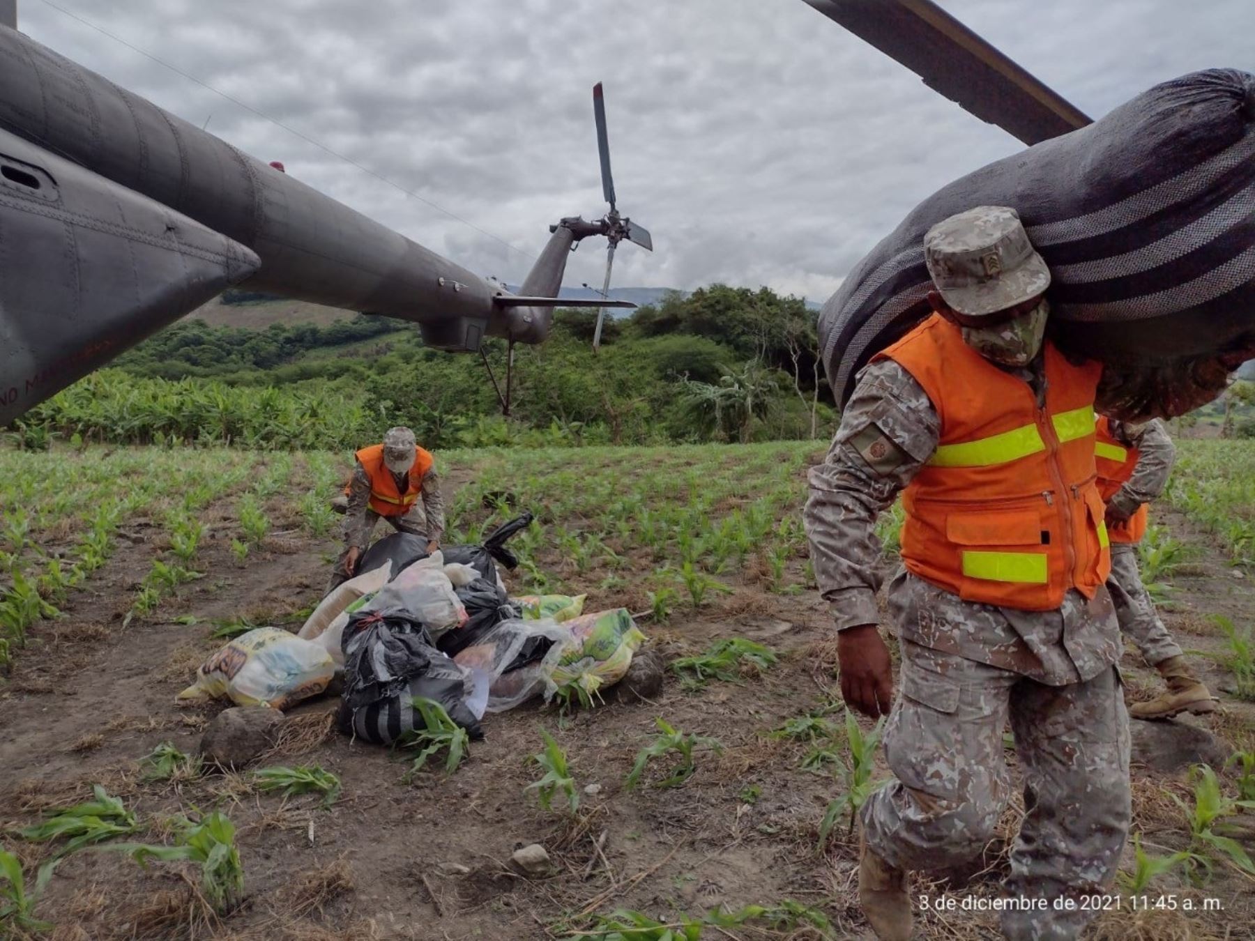 Ministerio de Defensa resaltó el despliegue de las Fuerzas Armadas en la atención a los damnificados por el fuerte sismo de magnitud 7.5 que afectó el domingo 28 de noviembre a la región Amazons. ANDINA/Difusión