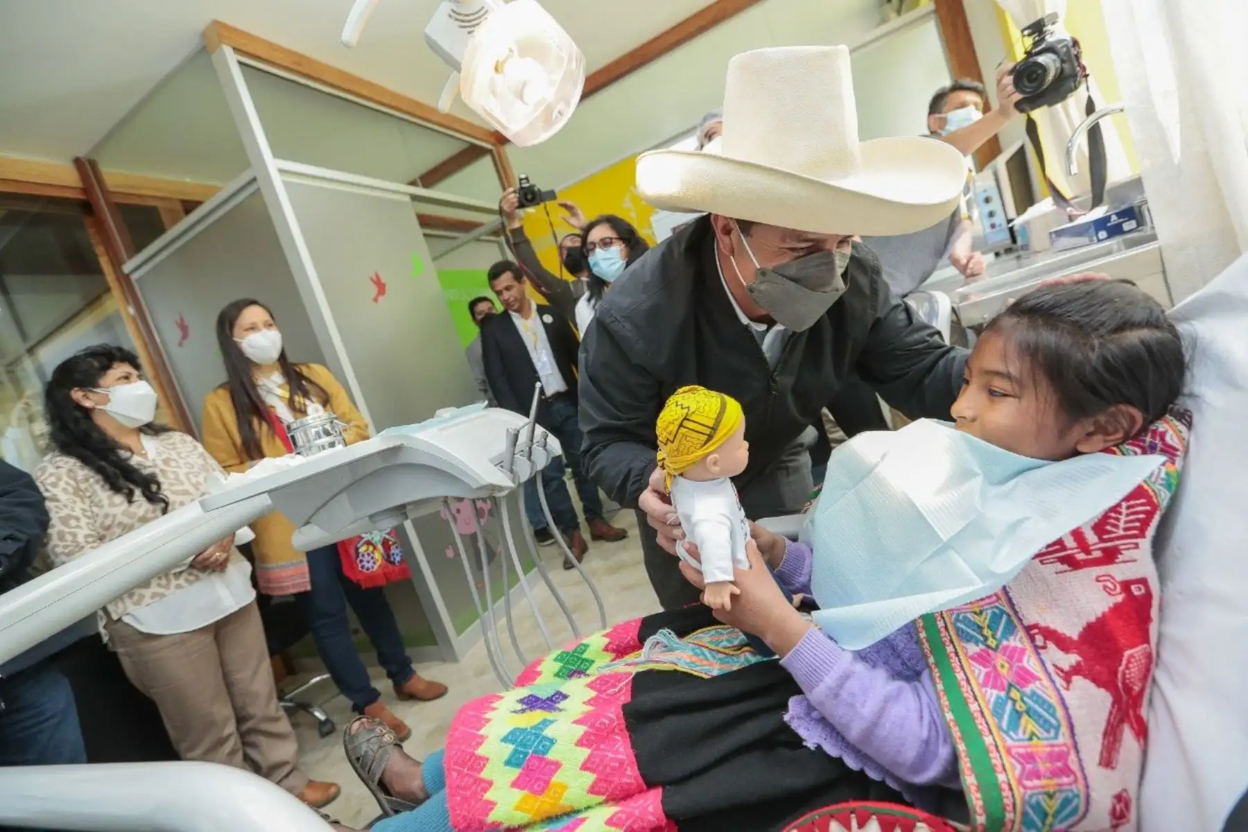 Presidente de la República, Pedro Castillo, participa en la ceremonia de inauguración de la Ciudadela de Salud Infantil “Virgen de Vidawasi”, en Urubamba, región Cusco. Foto: Prensa Presidencia