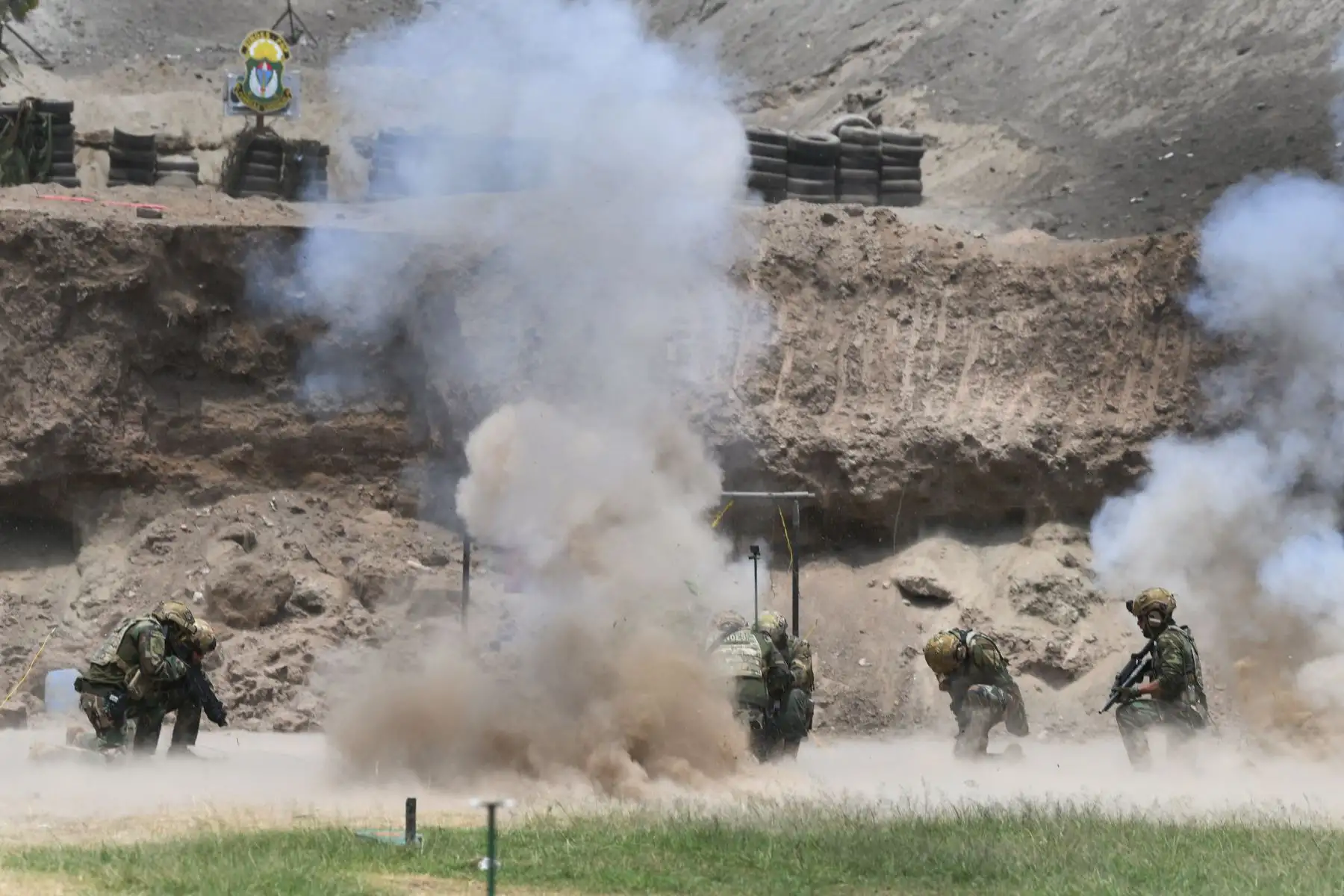 Durante la ceremonia por el aniversario de la Sucamec, el ministro Avelino Guillén estuvo presente en la entrega de armas incautadas y decomisadas este año, así como las 200 mil municiones que serán asignadas a la PNP. Foto: Mininter