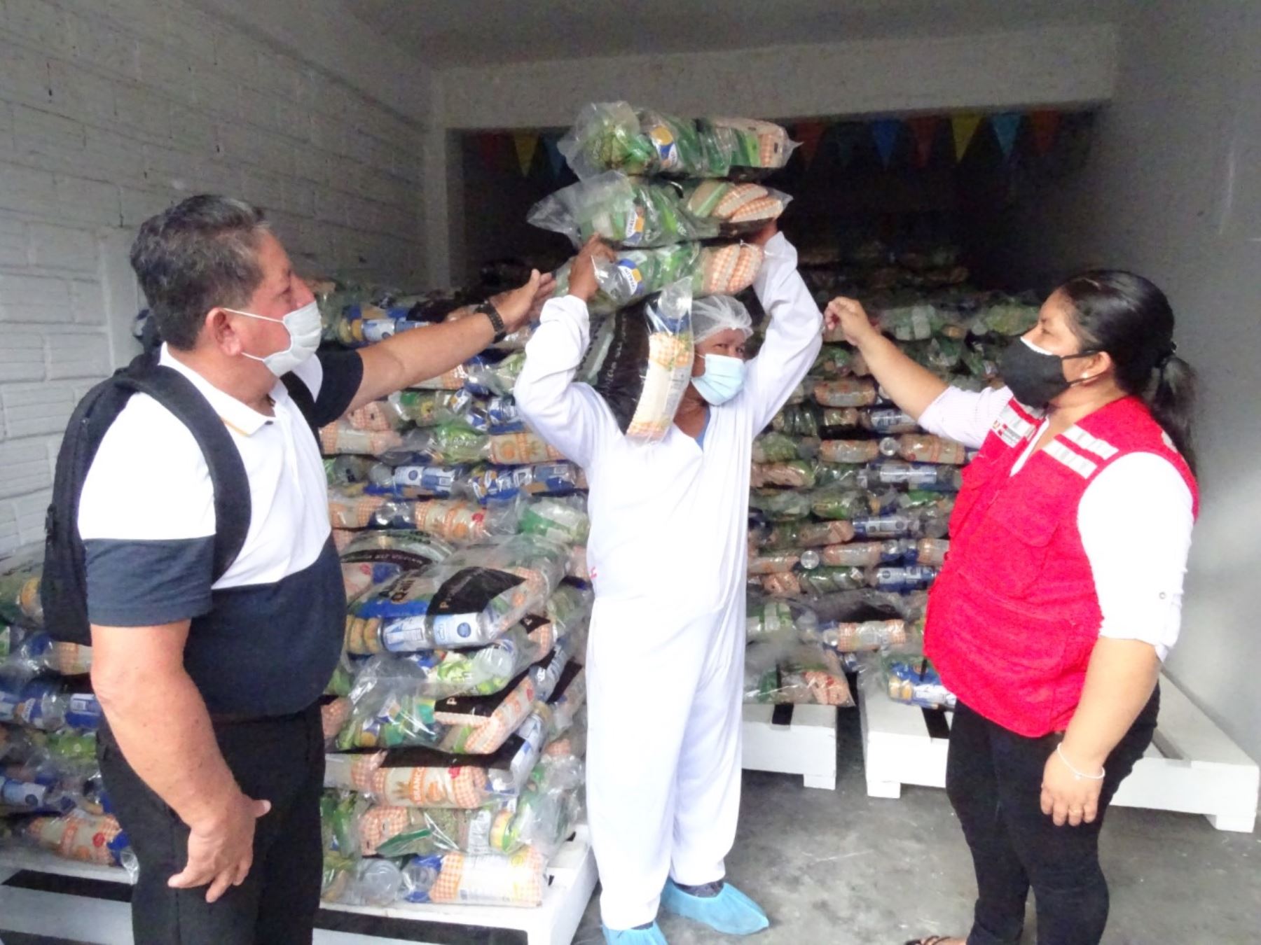 Loreto: Qali Warma entrega 32 toneladas de alimentos para población vulnerable de Indiana