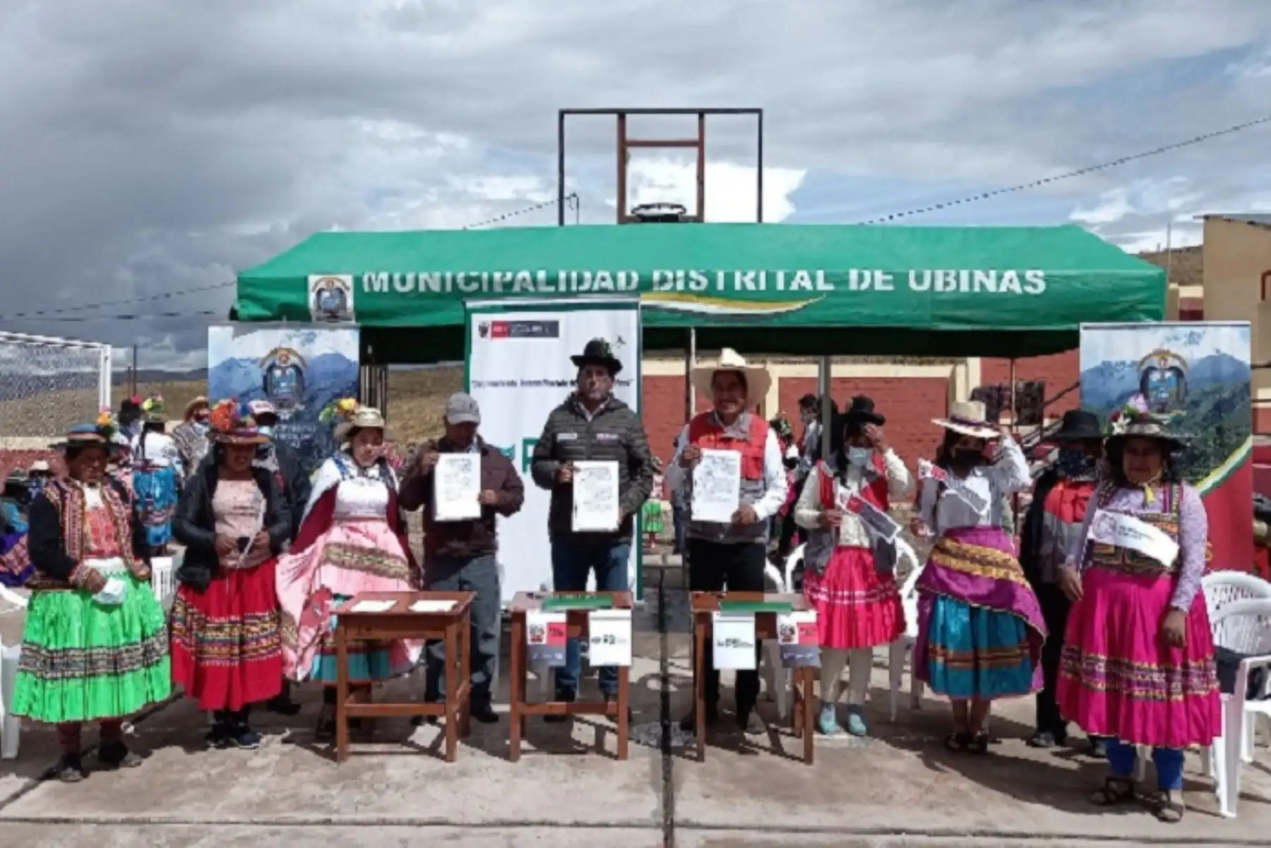El Midagri, a través del Programa Subsectorial de Irrigaciones, y la municipalidad distrital de Ubinas firmaron un convenio de cooperación interinstitucional para elaborar un estudio de preinversión en el contexto del Invierte.pe, el cual beneficiará a 41 familias con un total de 132 hectáreas irrigables.