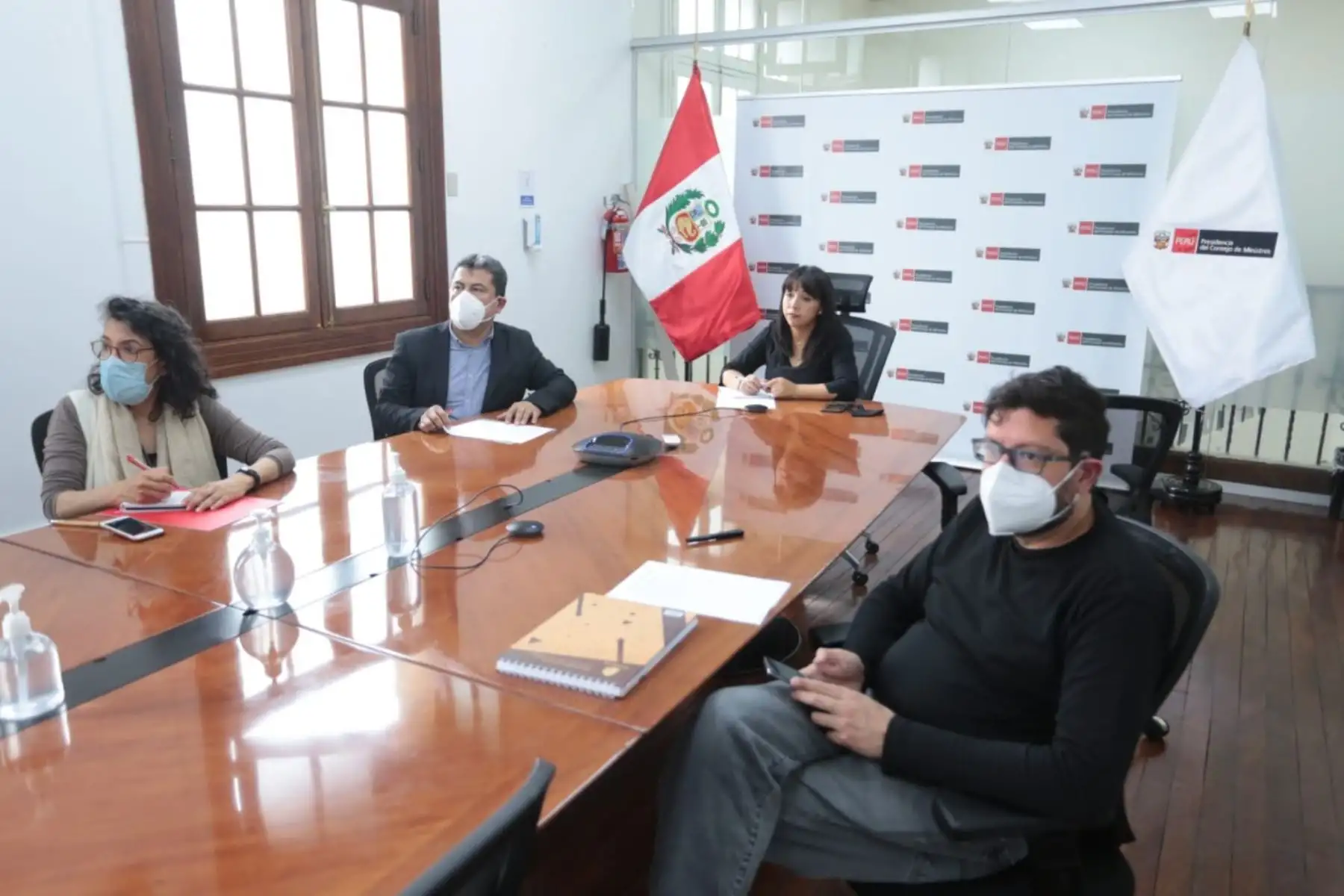 La titular de la PCM pidió articular esfuerzos entre las autoridades locales, nacionales y los representantes religiosos, pues son ellos quienes están cerca de la población y gozan de su total confianza. Foto: PCM