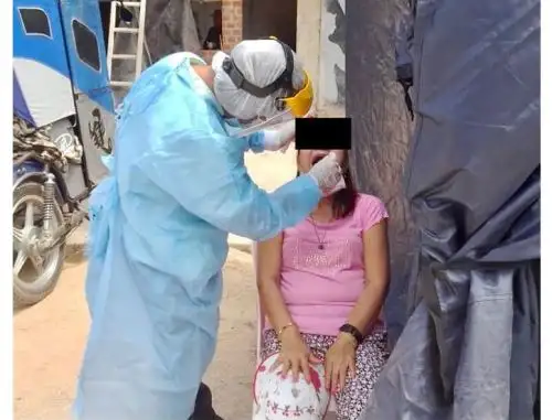 La Gerencia Regional de Salud de Lambayeque realiza seguimiento clínico a nuevos casos de la variante delta del covid-19 reportados en esta región. ANDINA/Difusión