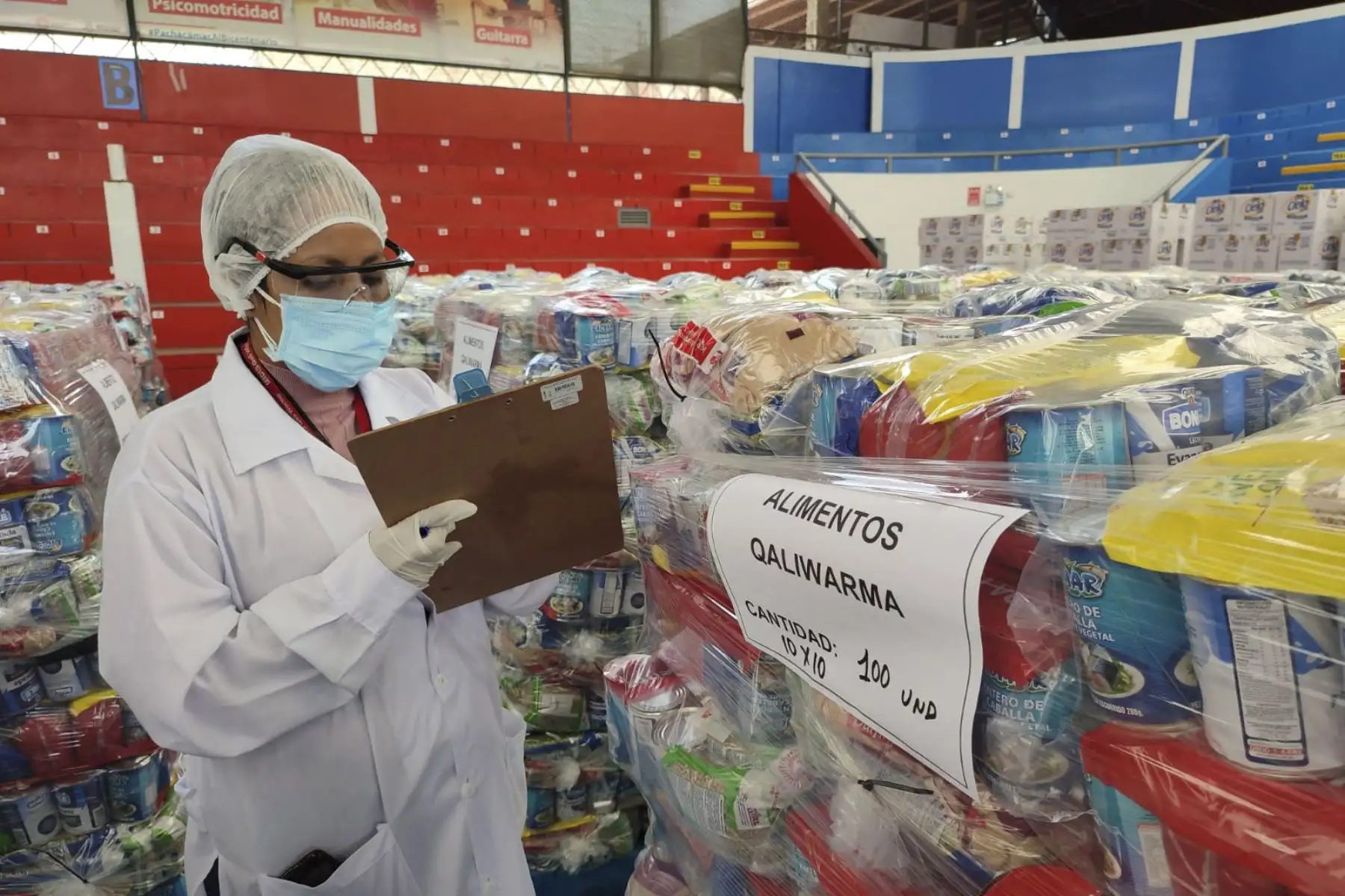 El programa Qali Warma sigue cumpliendo con distribuir alimentos a poblaciones vulnerables en el marco de la emergencia sanitaria de acuerdo a las solicitudes que presentan municipalidades y ministerios.  ANDINA/ Midis