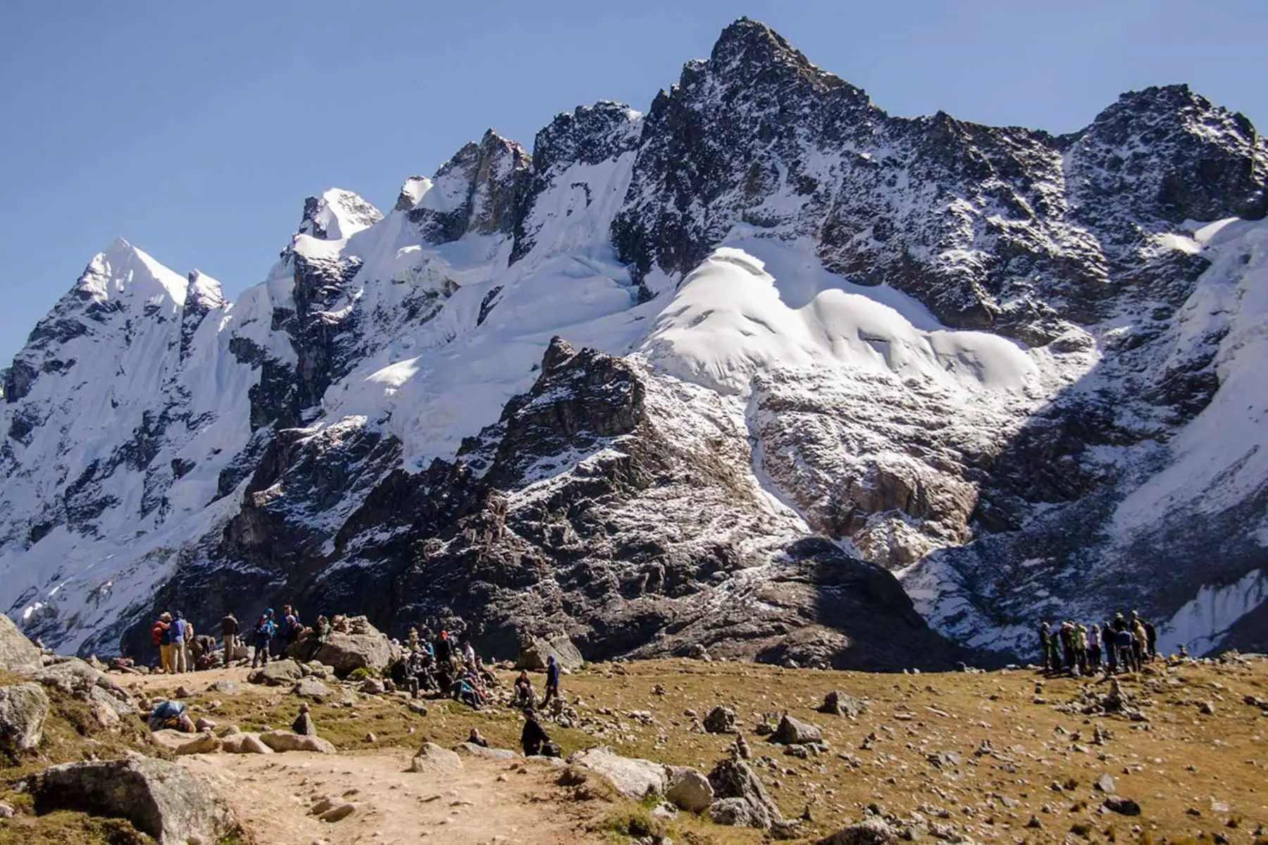 La investigación se centró en conocer los flujos energéticos que contribuyen al derretimiento de los glaciares en el centro y sur del Perú.