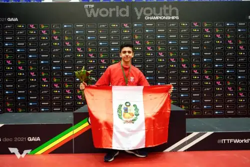 Carlos Fernández se ubicó entre los mejores tenimesistas  del mundo en juveniles