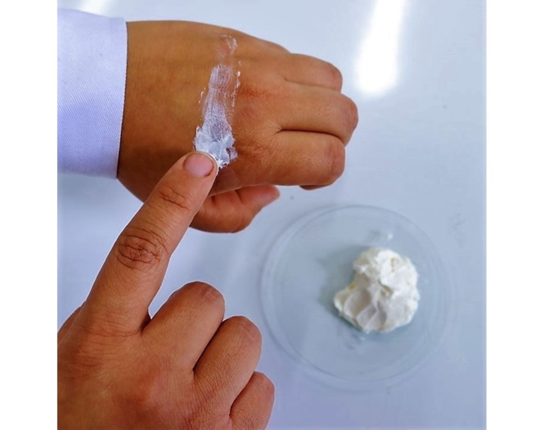 Investigadores de la Universidad Nacional de Trujillo elaboran crema regenerativa de la piel y champú a base del colágeno obtenido de la piel de tilapia. ANDINA/Difusión