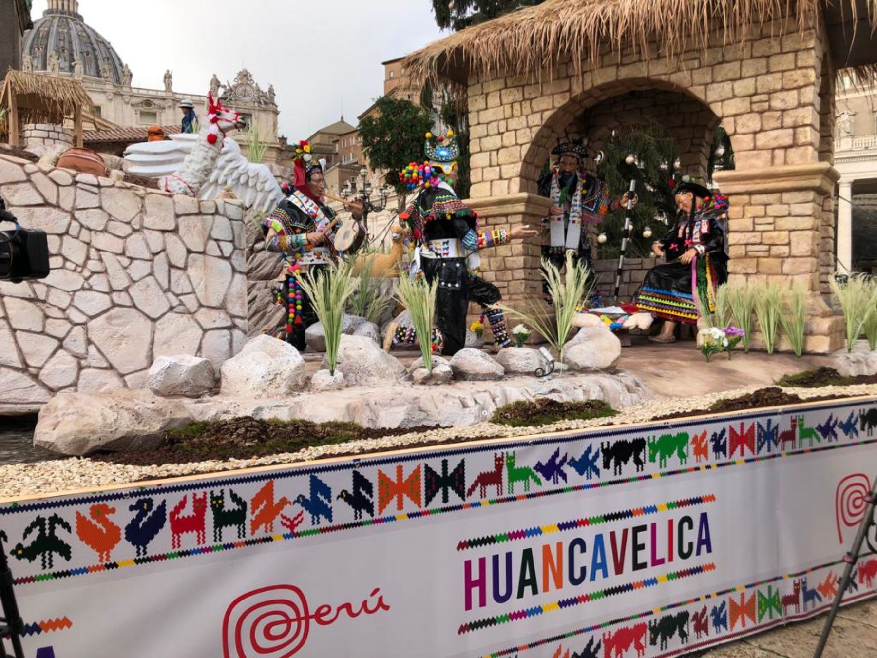 Nacimiento huancavelicano de Chopcca se inaugura este viernes 10 en la plaza San Pedro. Foto: Vaticano News.