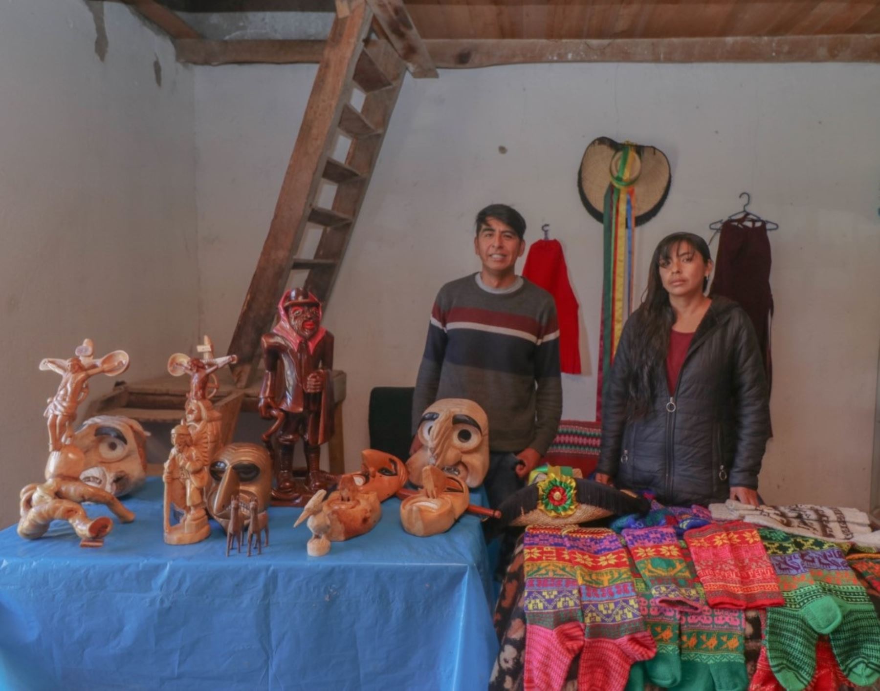 Artesanos de Junín mostrarán sus mejores trabajos en el Ruraq Maki, hecho a mano que se inaugura hoy en Huancayo. La actividad es organizada por el Ministerio de Cultura.