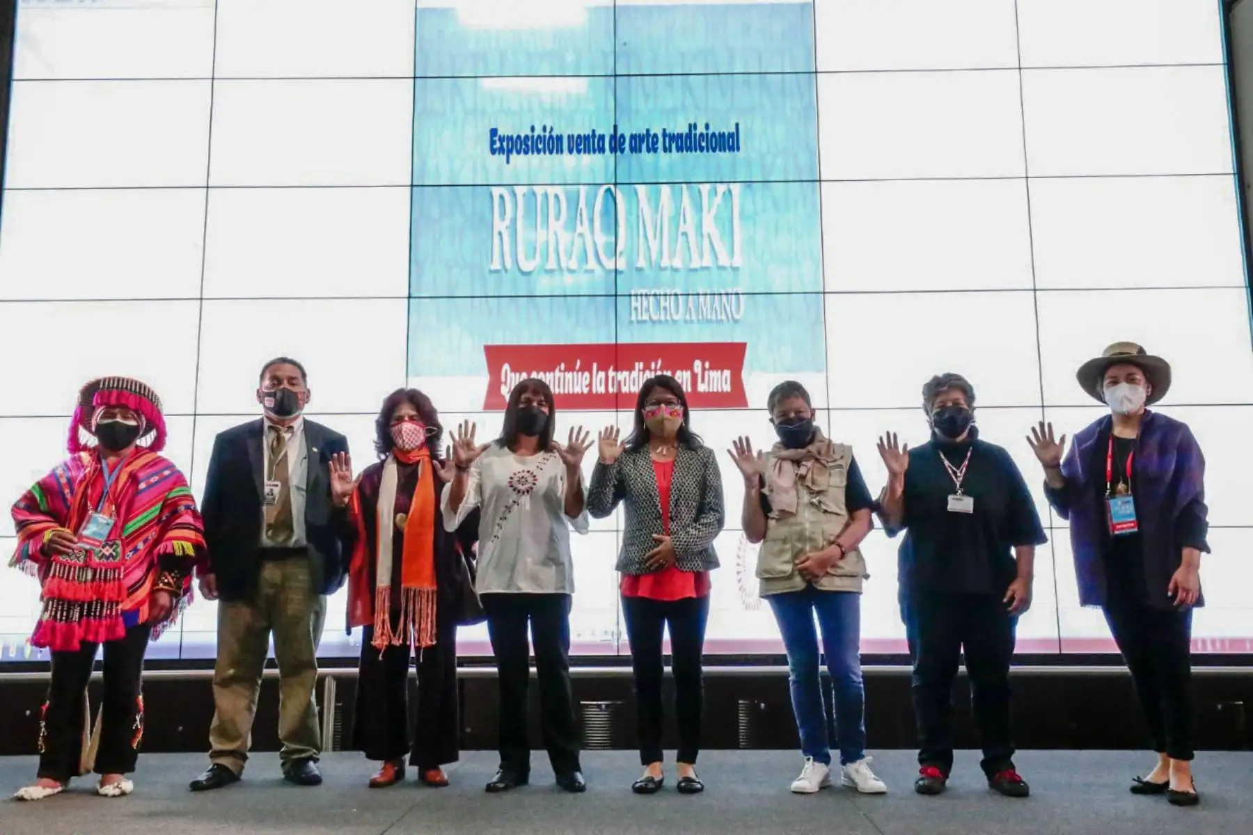 Con la participación de más de cien colectivos de artesanos de todo el Perú, la ministra de Cultura, Gisela Ortiz, inauguró hoy la Feria Ruraq Maki en el Ministerio de Cultura en el Ministerio de Cultura.
Foto: ANDINA/ MINCUL