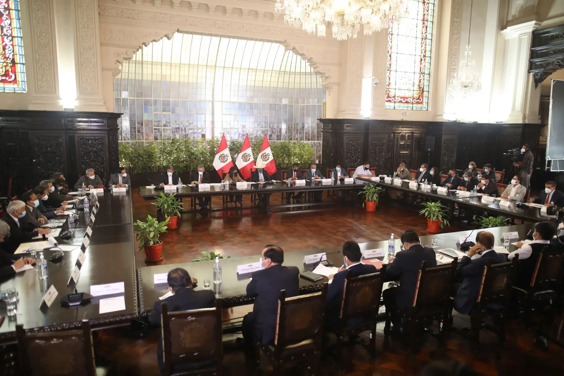 Presidente de la República, Pedro Castillo, sostuvo reunión con Gobernadores Regionales y ministros de Estado.
Foto: ANDINA/Prensa Presidencia