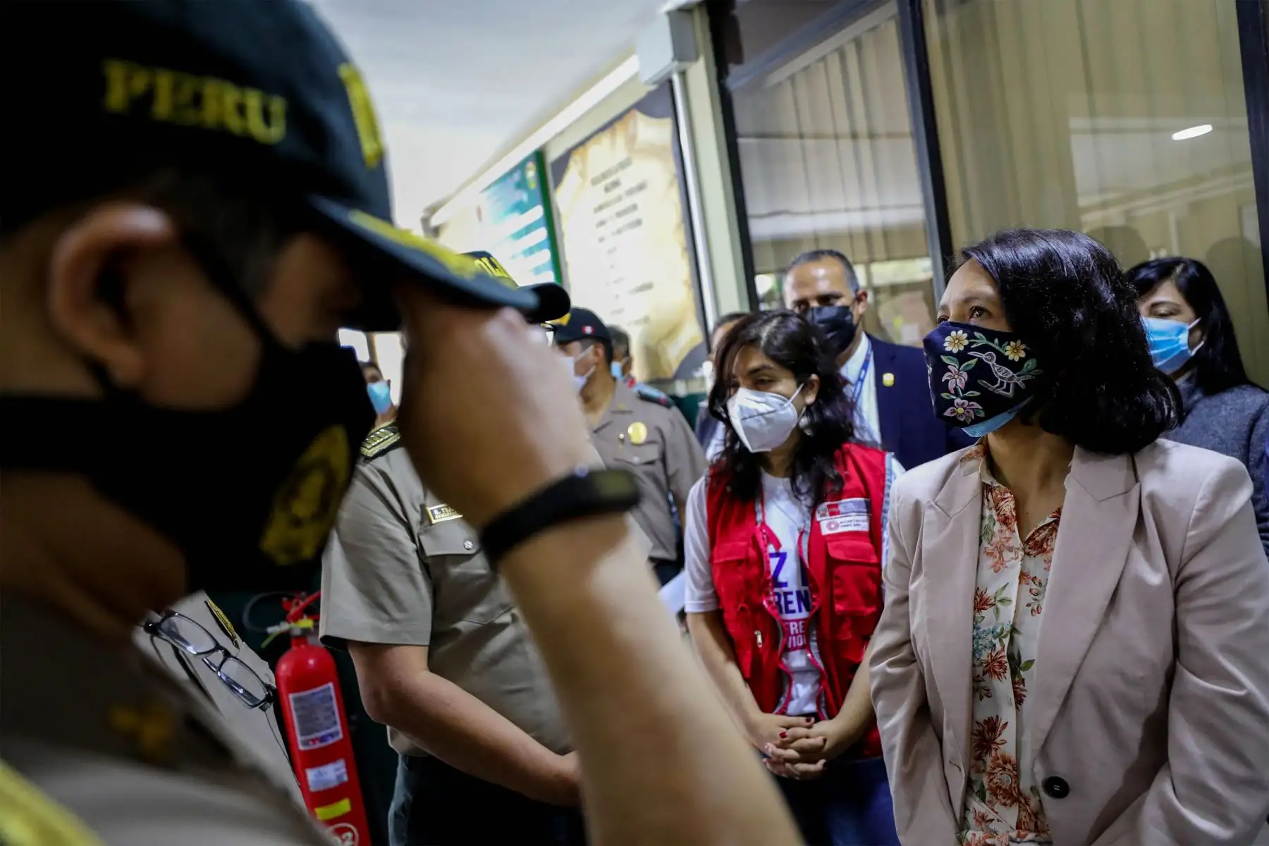 La ministra  de la Mujer y Poblaciones Vulnerables, Anahí Durand inauguró el Centro Emergencia Mujer  en Comisaría Breña, para que más personas accedan a los servicios gratuitos que brinda el Programa Nacional Aurora en atención a víctimas de violencia de género y conozcan las intervenciones preventivas.
Foto: MIMP