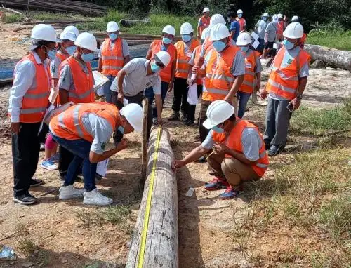Especialistas de Osinfor capacitan a comunidades indígenas de Loreto y Ucayali en vigilancia de recursos del bosque. ANDINA/Difusión