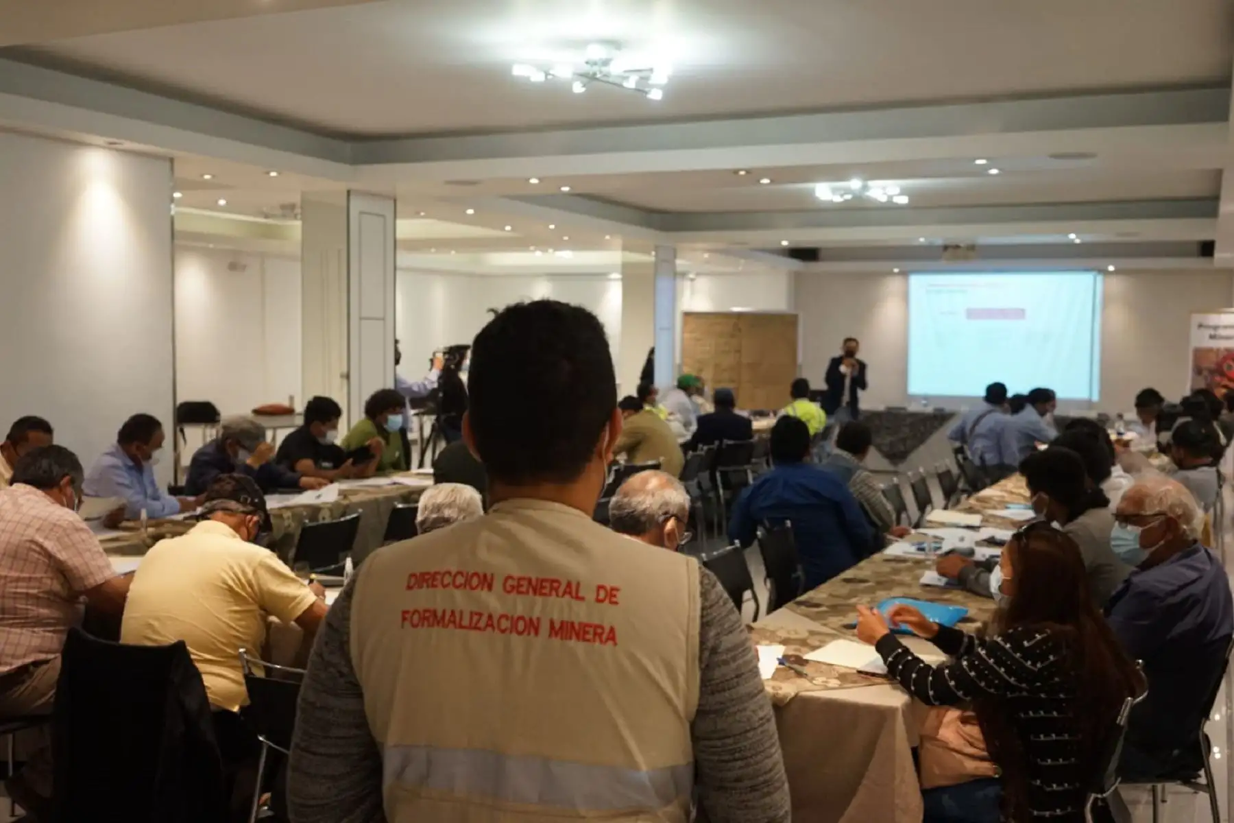 Tercer taller macrorregional.