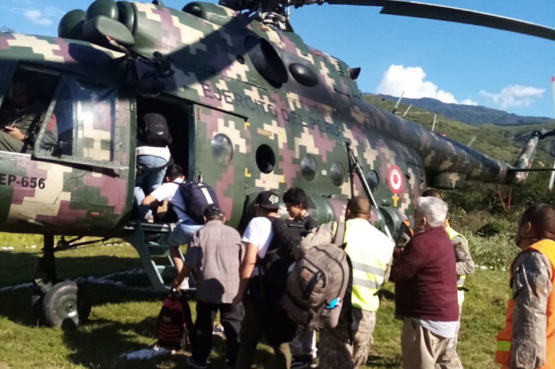 Hasta la semana pasada el Mindef indicó que las aeronaves de la Fuerza Aérea habían realizado 22 vuelos de apoyo y trasladado más de 25 toneladas de ayuda humanitaria. Foto: Mindef