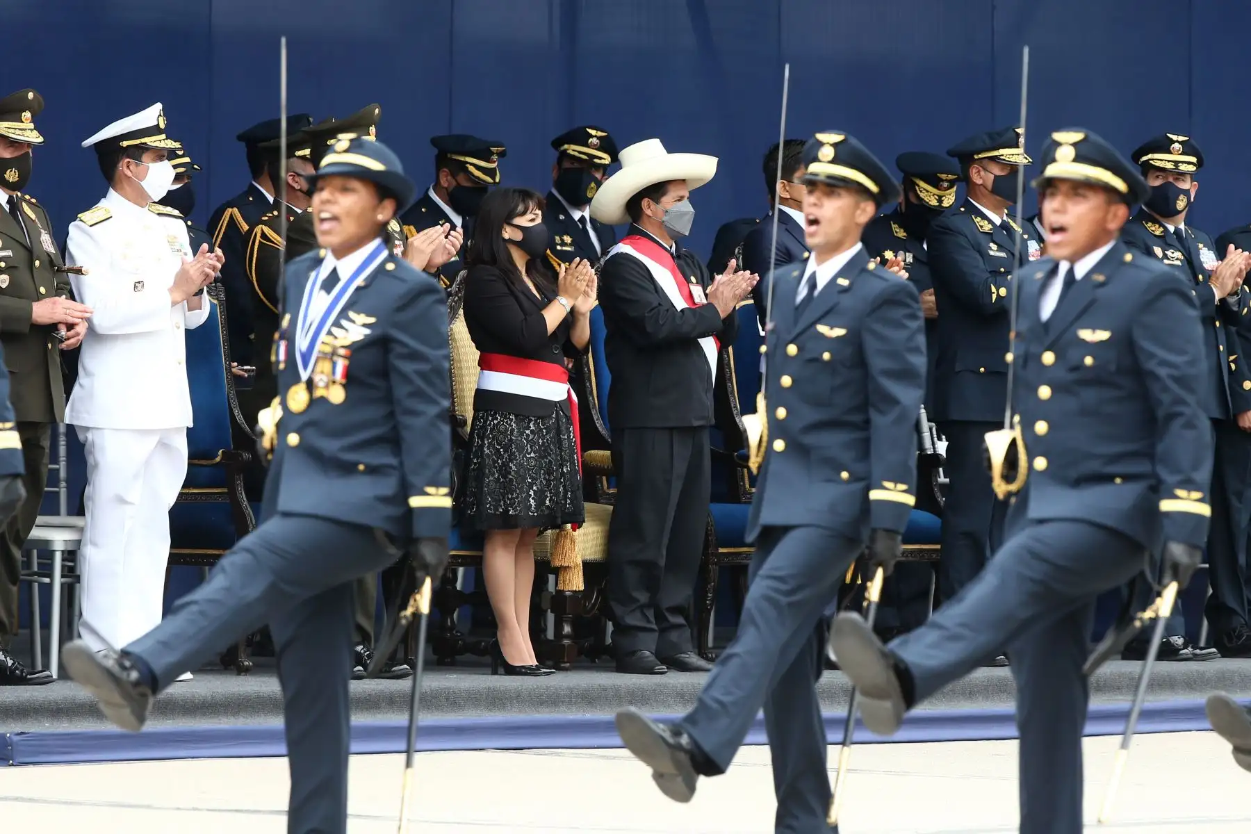 El presidente de la República, Pedro Castillo Terrones, encabeza la Ceremonia de Graduación de los Alféreces de la Escuela de Oficiales de la Fuerza Aérea del Perú.
Foto: ANDINA/Vidal Tarqui
