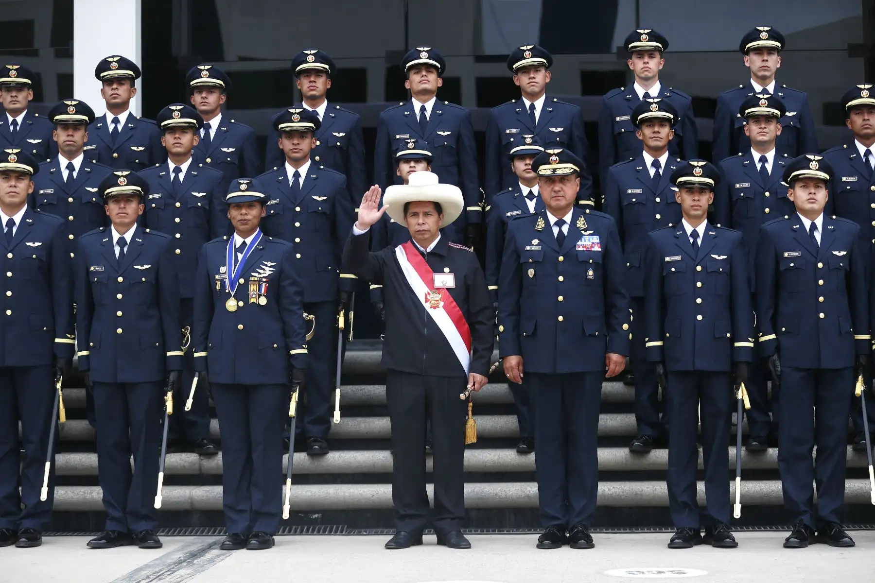 El presidente de la República, Pedro Castillo Terrones, encabeza la Ceremonia de Graduación de los Alféreces de la Escuela de Oficiales de la Fuerza Aérea del Perú.
Foto: ANDINA/Presidencia Perú