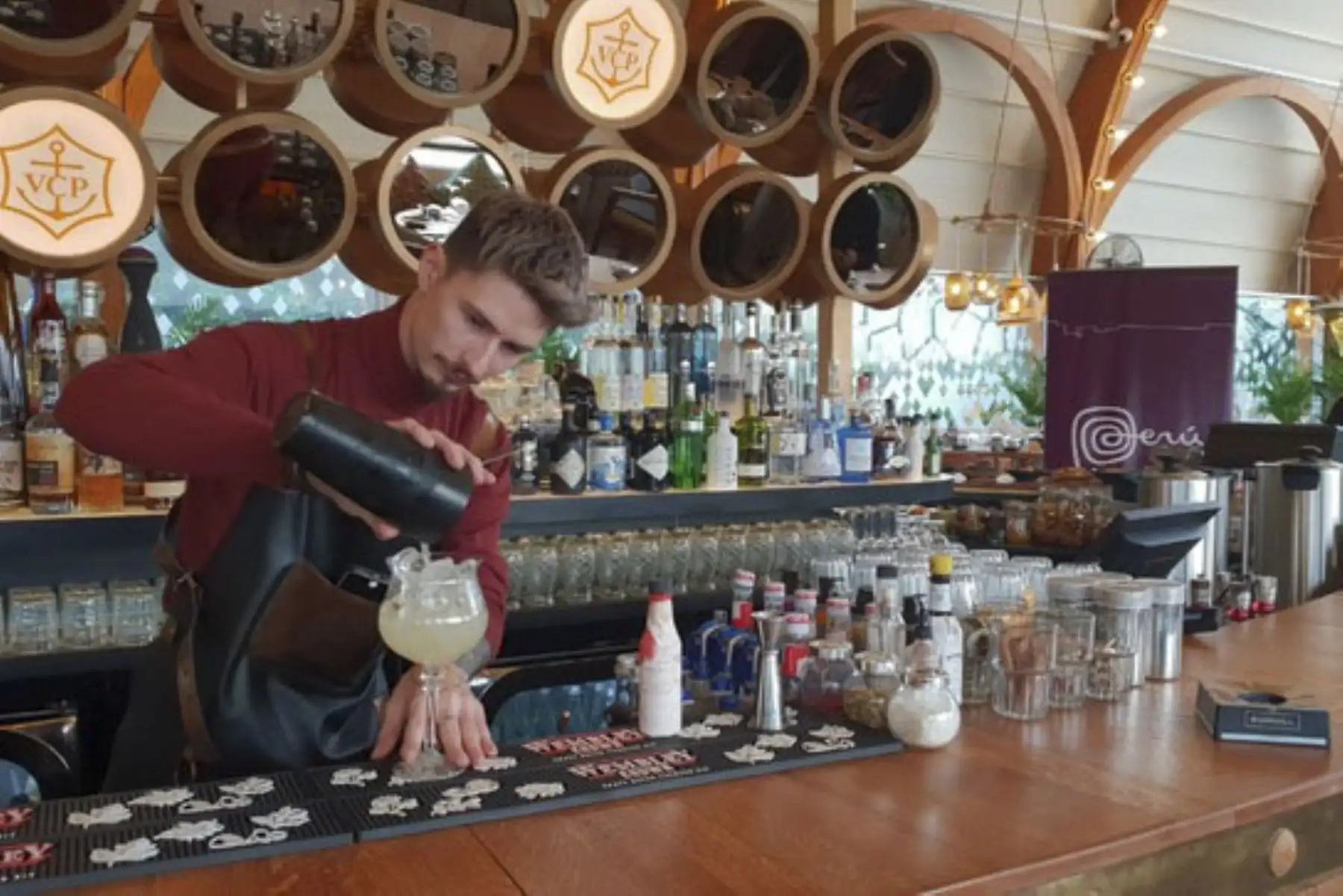 Para el Día del Pisco en Hiro se prepararon cinco nuevos cócteles a base de pisco y se ofrecieron exquisitos acompañamientos. Foto: ANDINA/Difusión