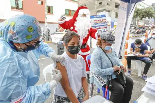 El Perú espera llegar a finales de año con el 80 % de su población protegida con dos dosis contra la covid-19. ANDINA/Difusión
